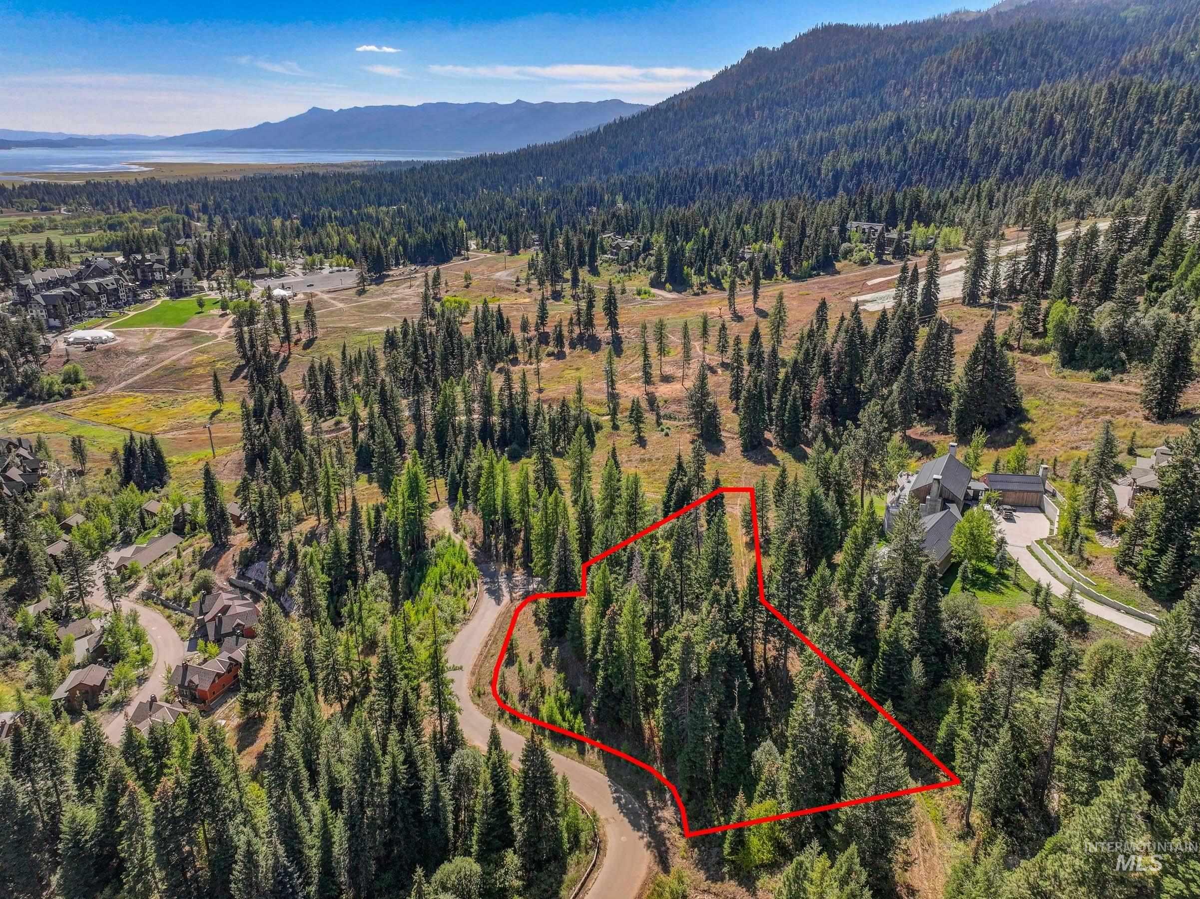 View of property location featuring a resort area and property boundaries highlighted