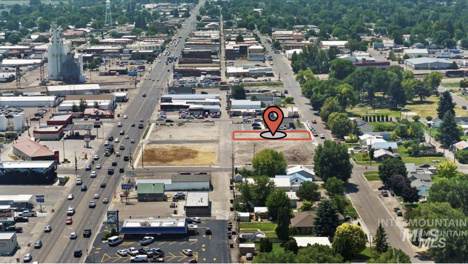 Aerial view of property and surrounding area
