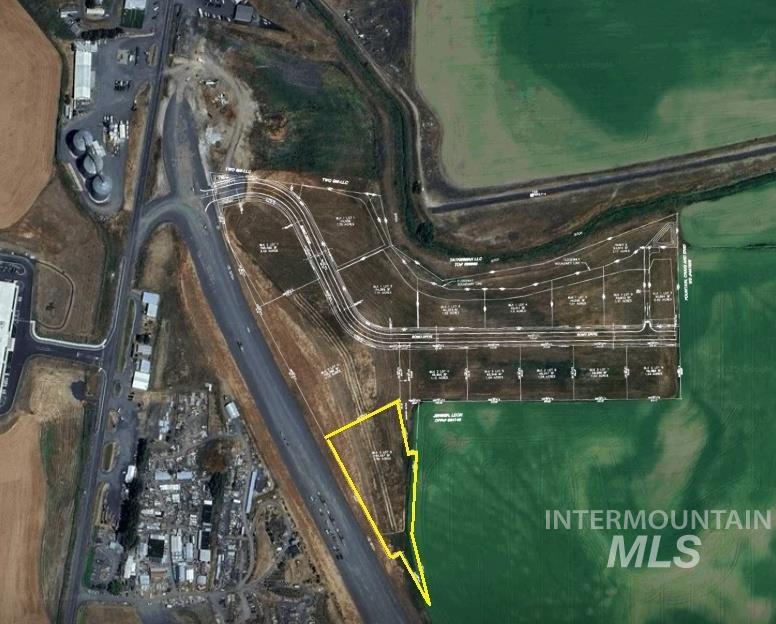 Aerial map of property and surrounding area