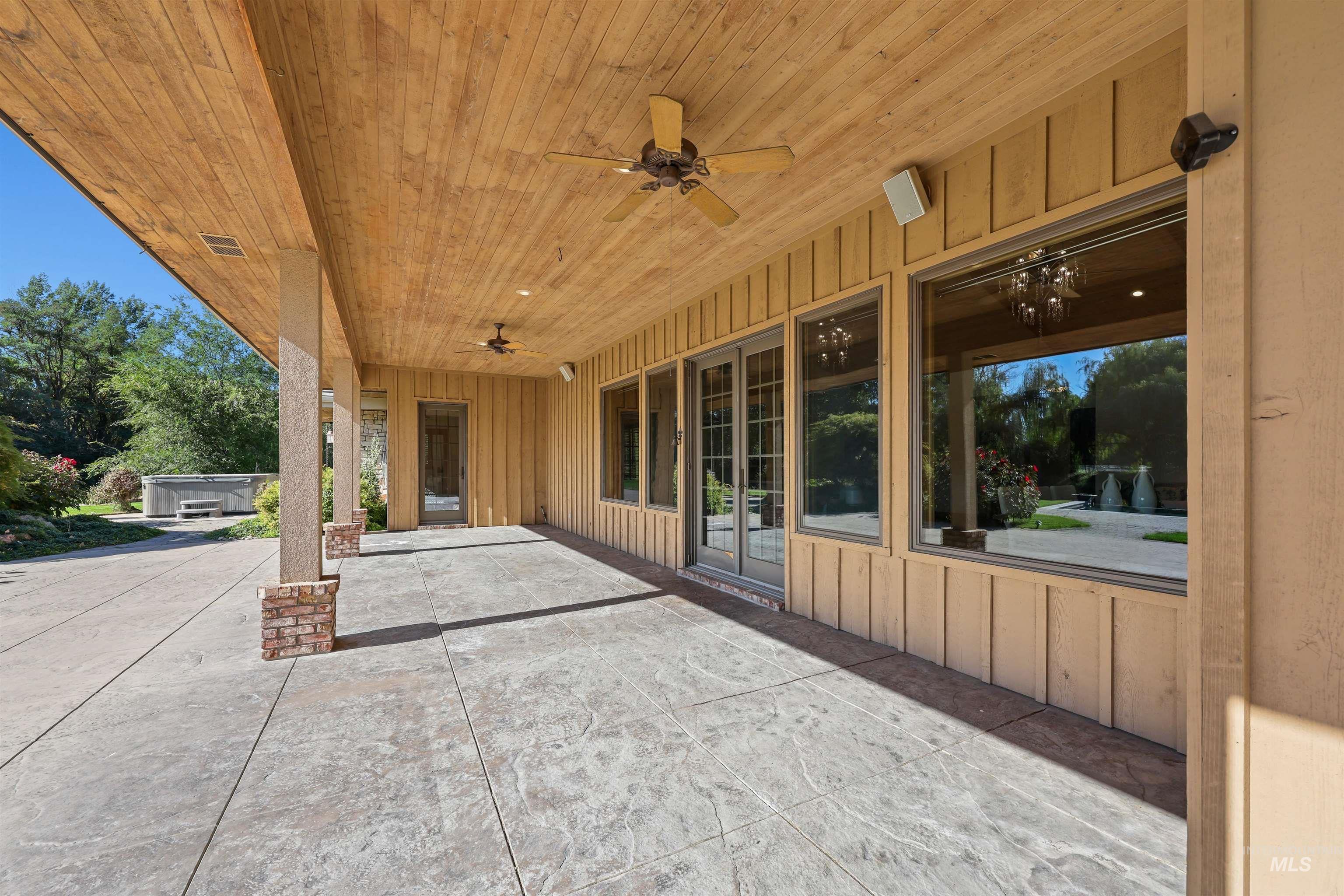 800 S Moon Beam Way, Eagle, Idaho 83616, 4 Bedrooms, 4.5 Bathrooms, Residential For Sale, Price $2,749,000, 98963028