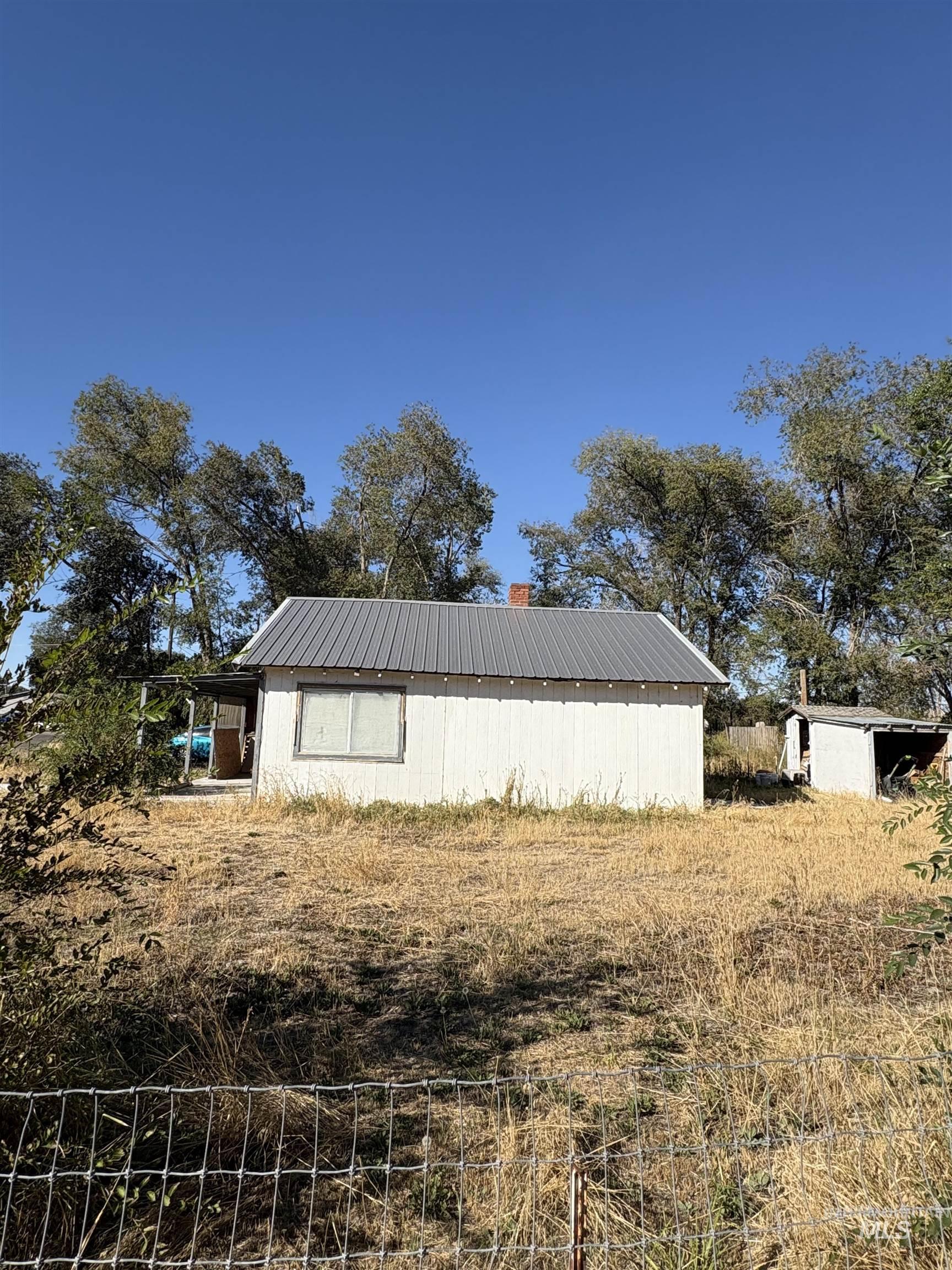 324 N 10th St, Vale, Oregon 97918, 1 Bedroom, 1 Bathroom, Residential For Sale, Price $135,000, 98963082