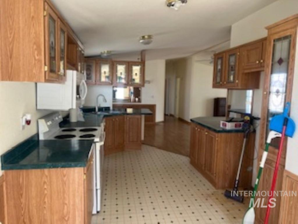 tbd Van Deusen, Emmett, Idaho 83617, 3 Bedrooms, 2 Bathrooms, Residential For Sale, Price $59,000, 98963092