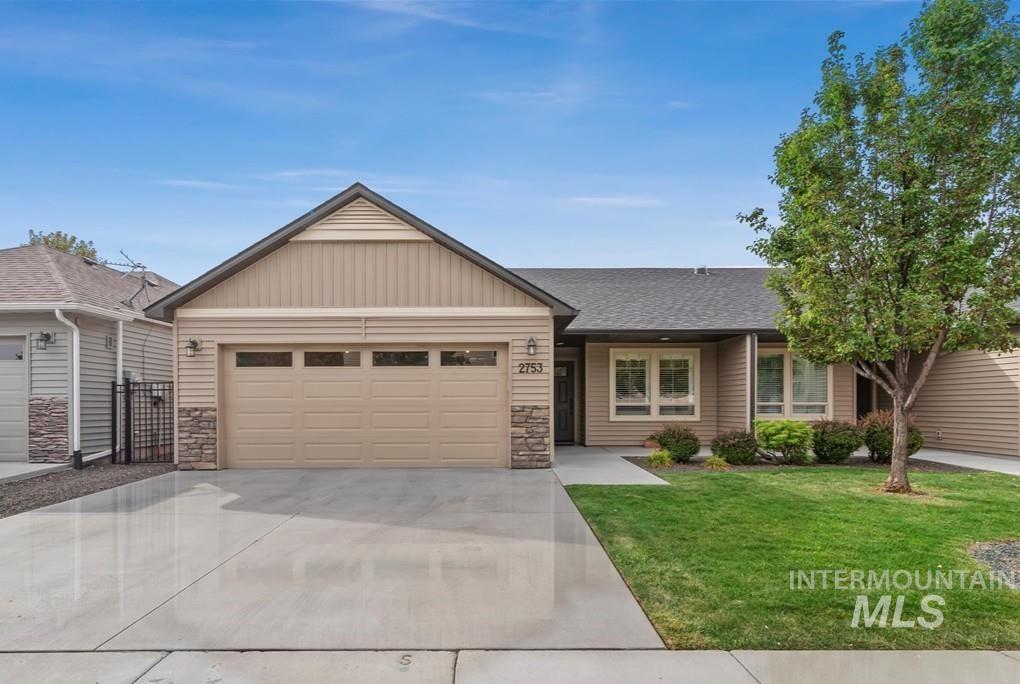 2753 E Apricot Dr, Meridian, Idaho 83646, 3 Bedrooms, 2 Bathrooms, Residential Income For Sale, Price $415,000, 98963223