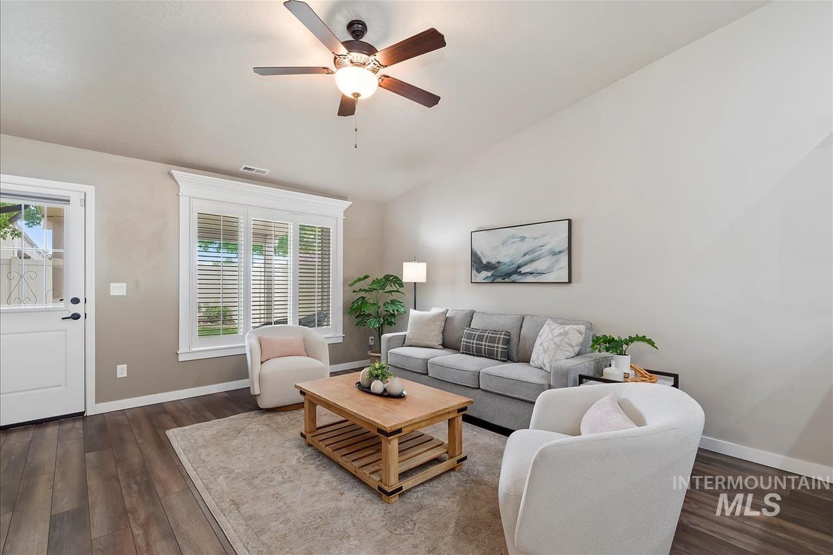 2753 E Apricot Dr, Meridian, Idaho 83646, 3 Bedrooms, 2 Bathrooms, Residential Income For Sale, Price $415,000, 98963223