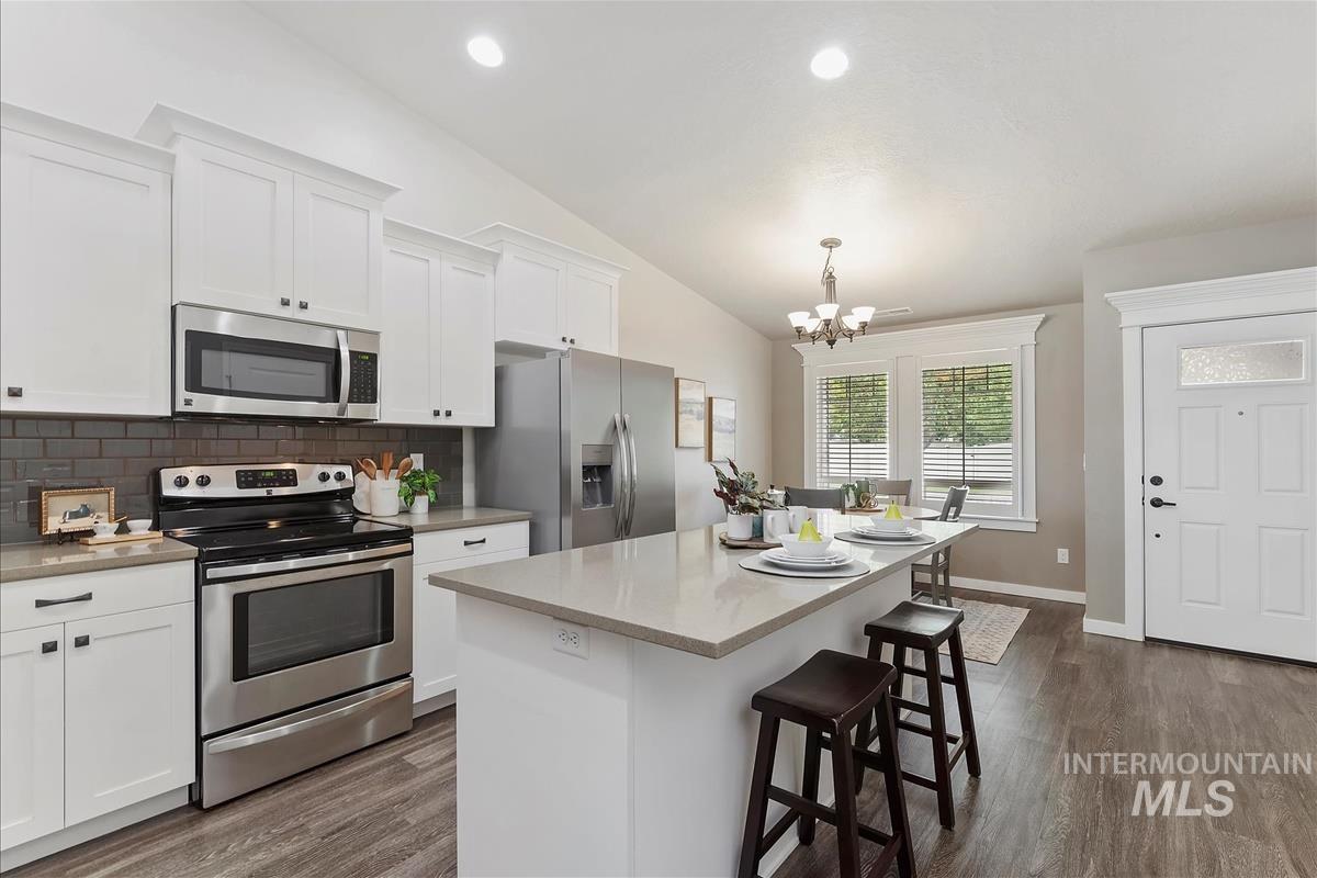 2753 E Apricot Dr, Meridian, Idaho 83646, 3 Bedrooms, 2 Bathrooms, Residential Income For Sale, Price $415,000, 98963223