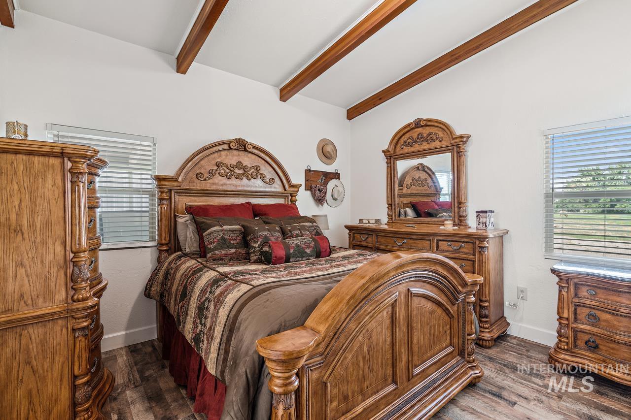 4417 Oak Road, Ontario, Oregon 97914, 3 Bedrooms, 2 Bathrooms, Farm & Ranch For Sale, Price $995,000, 98963237