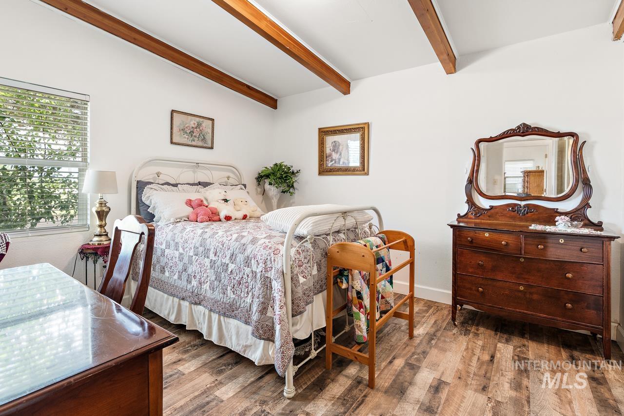 4417 Oak Road, Ontario, Oregon 97914, 3 Bedrooms, 2 Bathrooms, Farm & Ranch For Sale, Price $995,000, 98963237