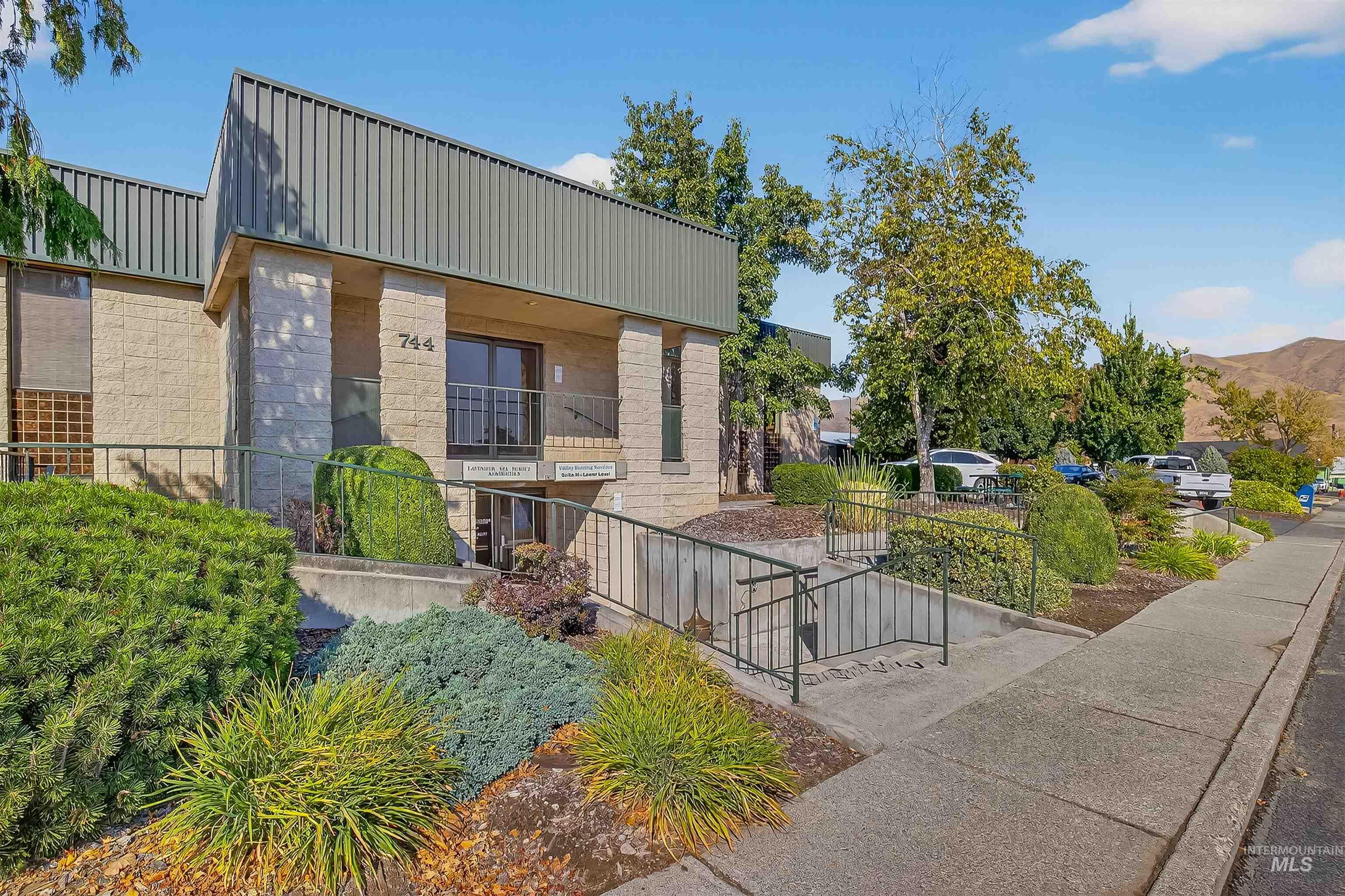744 5th Street, Clarkston, Washington 99403, Business/Commercial For Sale, Price $1,050,000, 98963657