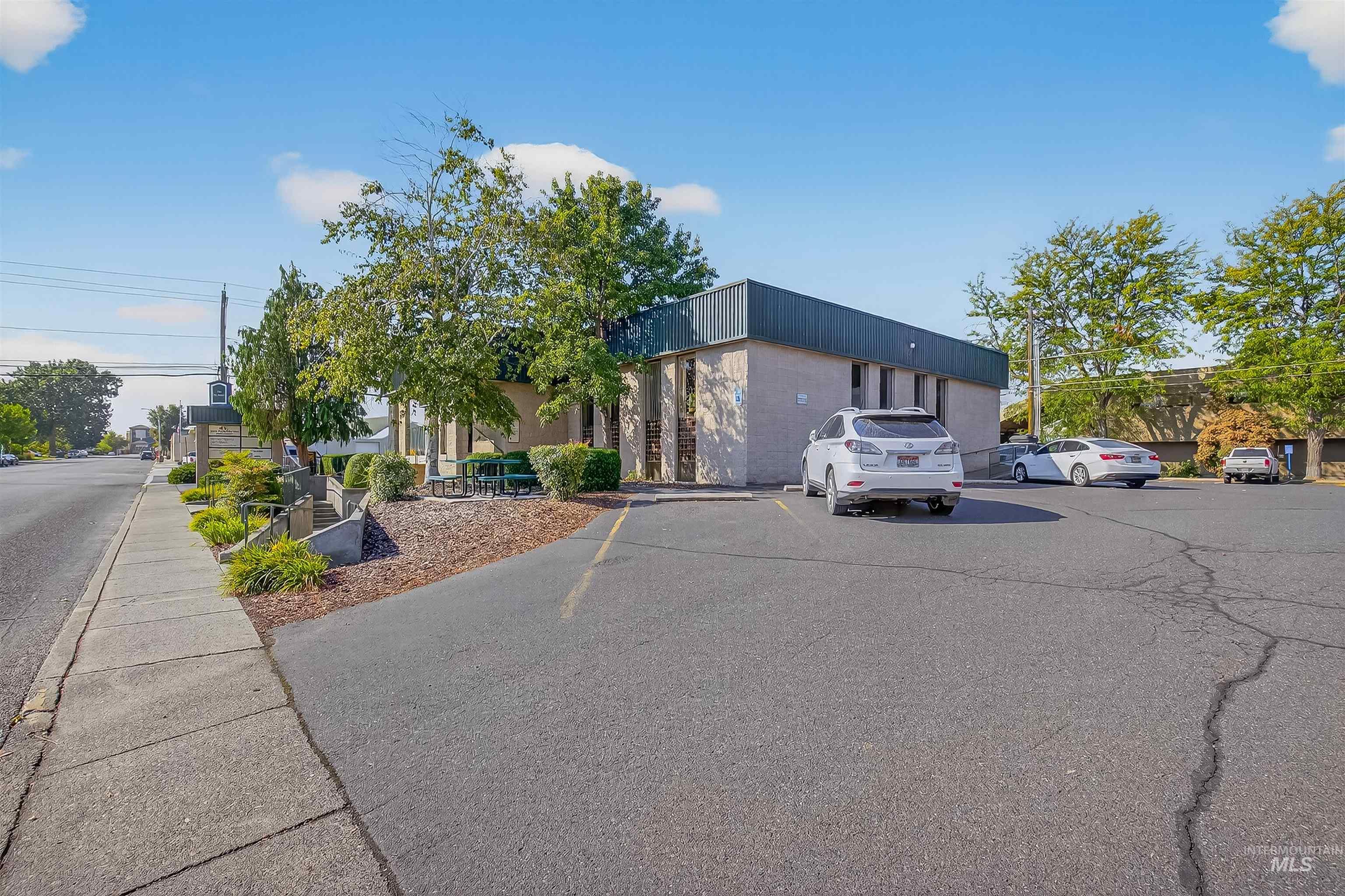 744 5th Street, Clarkston, Washington 99403, Business/Commercial For Sale, Price $1,050,000, 98963657