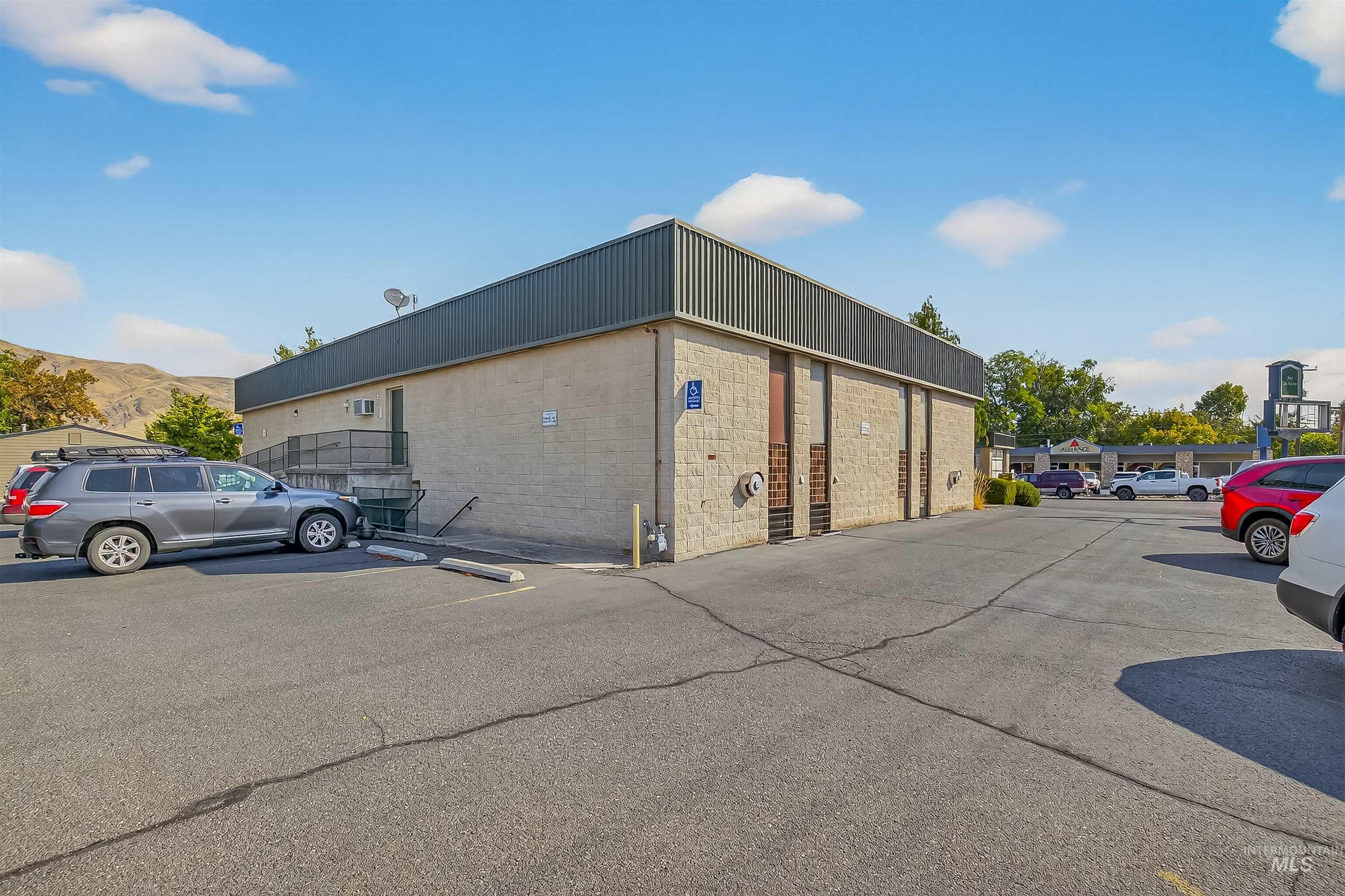 744 5th Street, Clarkston, Washington 99403, Business/Commercial For Sale, Price $1,050,000, 98963657
