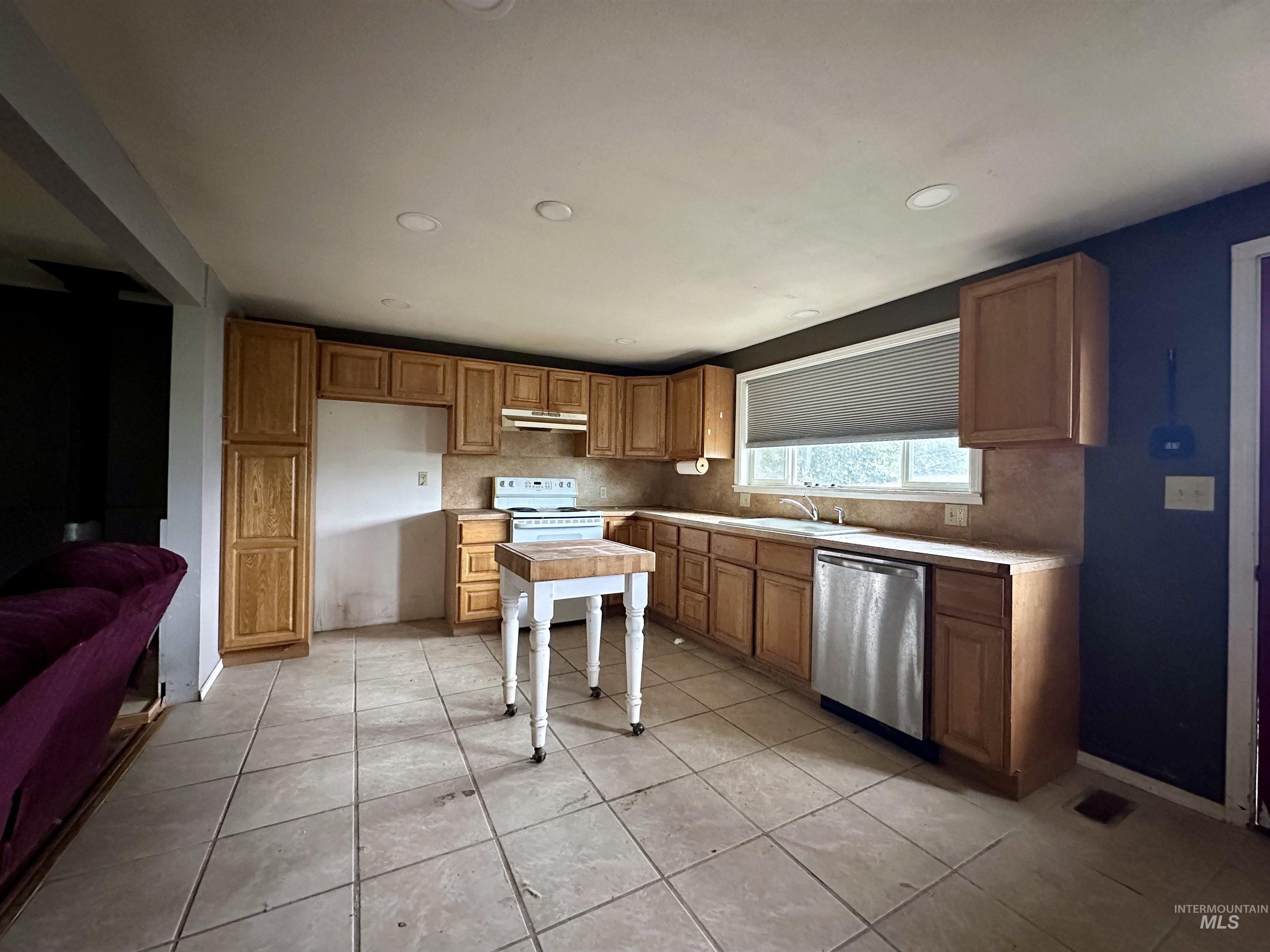 213 Larch Road, Kamiah, Idaho 83536, 3 Bedrooms, 1 Bathroom, Residential For Sale, Price $220,000,MLS 98963791