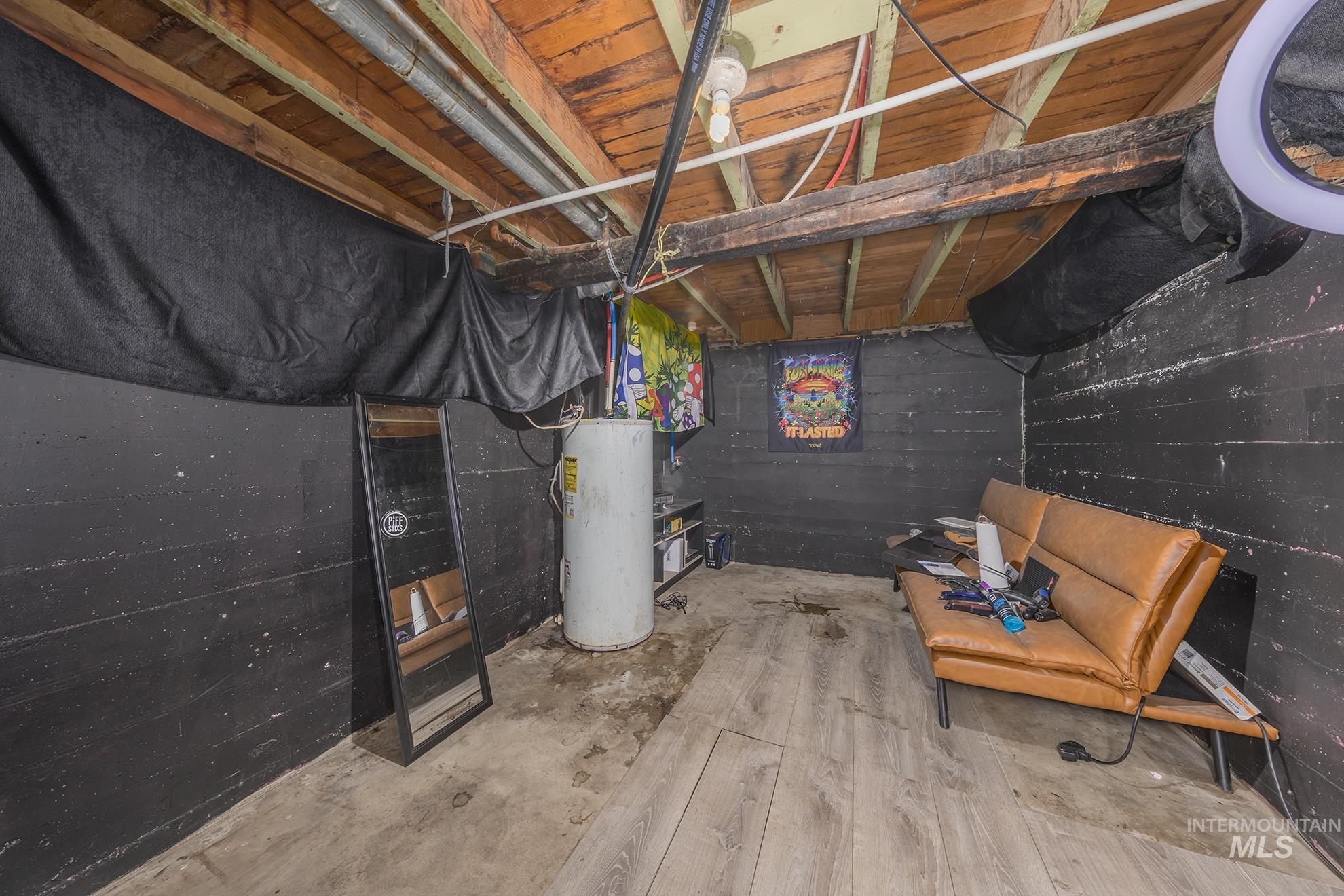 107 SE 5th Ave, Ontario, Oregon 97914, 3 Bedrooms, 1 Bathroom, Residential For Sale, Price $218,000,MLS 98963824