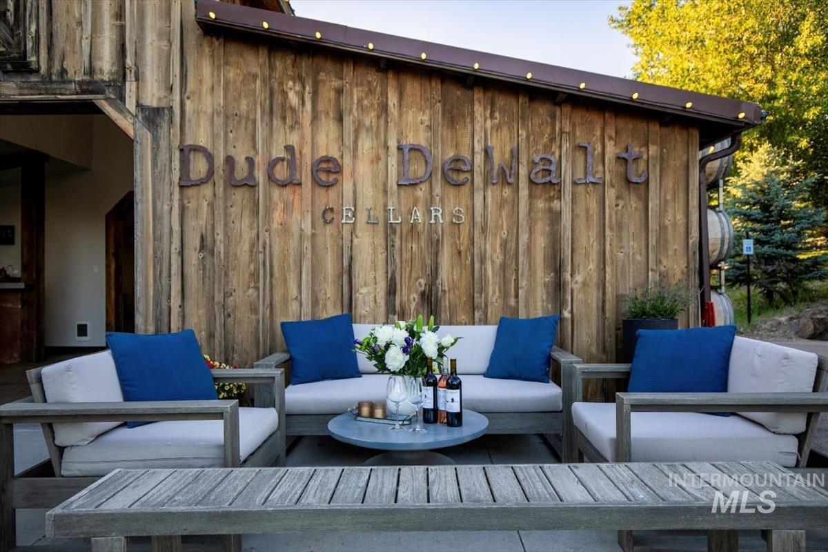 5446 N Highway 16, Eagle, Idaho 83616, 5 Bedrooms, Business/Commercial For Sale, Price $9,100,000, 98963829