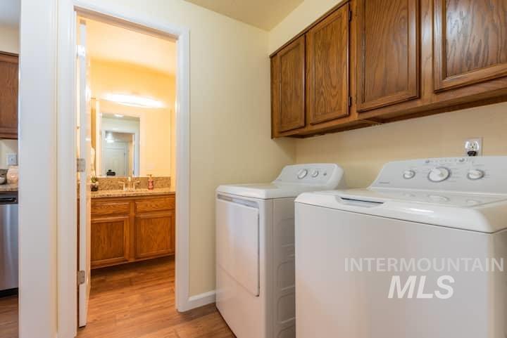 3201 W Cherry Ln, Boise, Idaho 83705, 3 Bedrooms, 1.5 Bathrooms, Residential Income For Sale, Price $375,000, 98963918