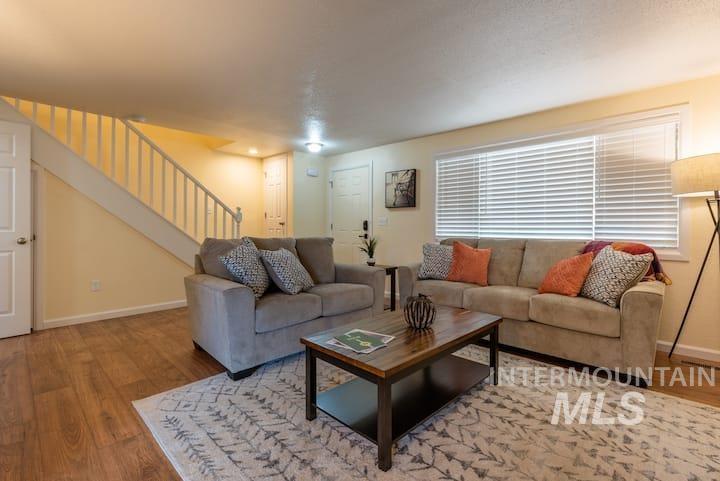 3201 W Cherry Ln, Boise, Idaho 83705, 3 Bedrooms, 1.5 Bathrooms, Residential Income For Sale, Price $375,000, 98963918