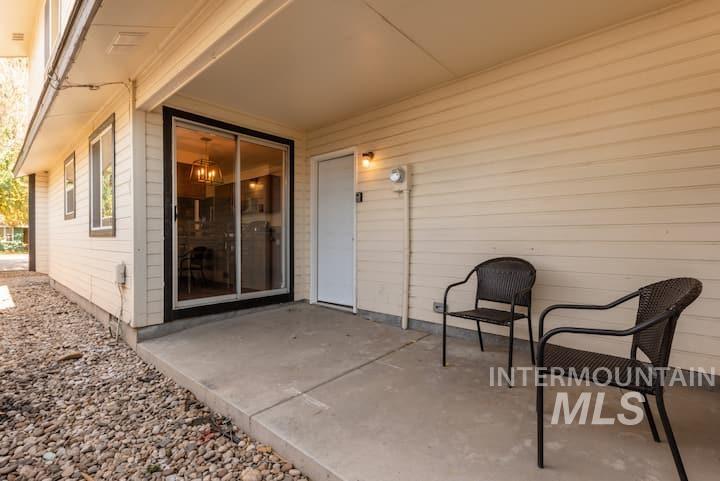 3201 W Cherry Ln, Boise, Idaho 83705, 3 Bedrooms, 1.5 Bathrooms, Residential Income For Sale, Price $375,000, 98963918