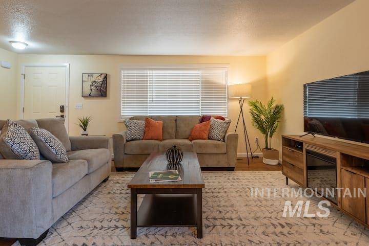 3201 W Cherry Ln, Boise, Idaho 83705, 3 Bedrooms, 1.5 Bathrooms, Residential Income For Sale, Price $375,000, 98963918