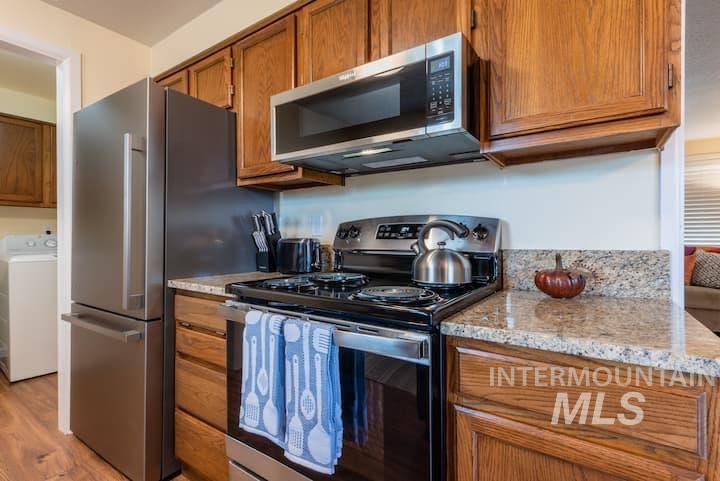3201 W Cherry Ln, Boise, Idaho 83705, 3 Bedrooms, 1.5 Bathrooms, Residential Income For Sale, Price $375,000, 98963918