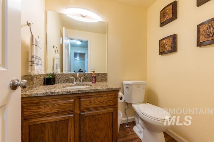 3201 W Cherry Ln, Boise, Idaho 83705, 3 Bedrooms, 1.5 Bathrooms, Residential Income For Sale, Price $375,000, 98963918