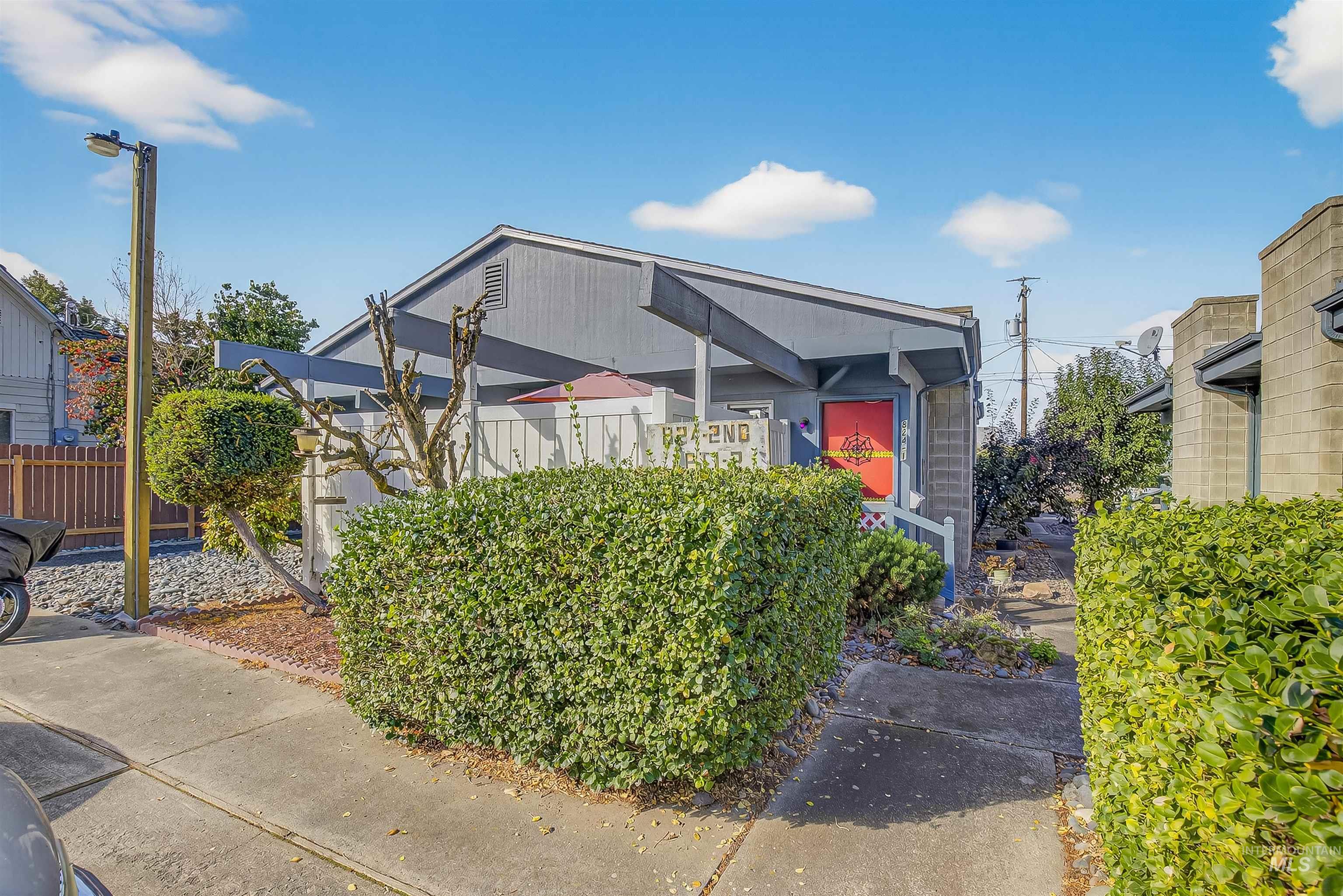 820, 822, 824 2nd St, Clarkston, Washington 99403, 1 Bedroom, 1 Bathroom, Residential Income For Sale, Price $695,000, 98963933