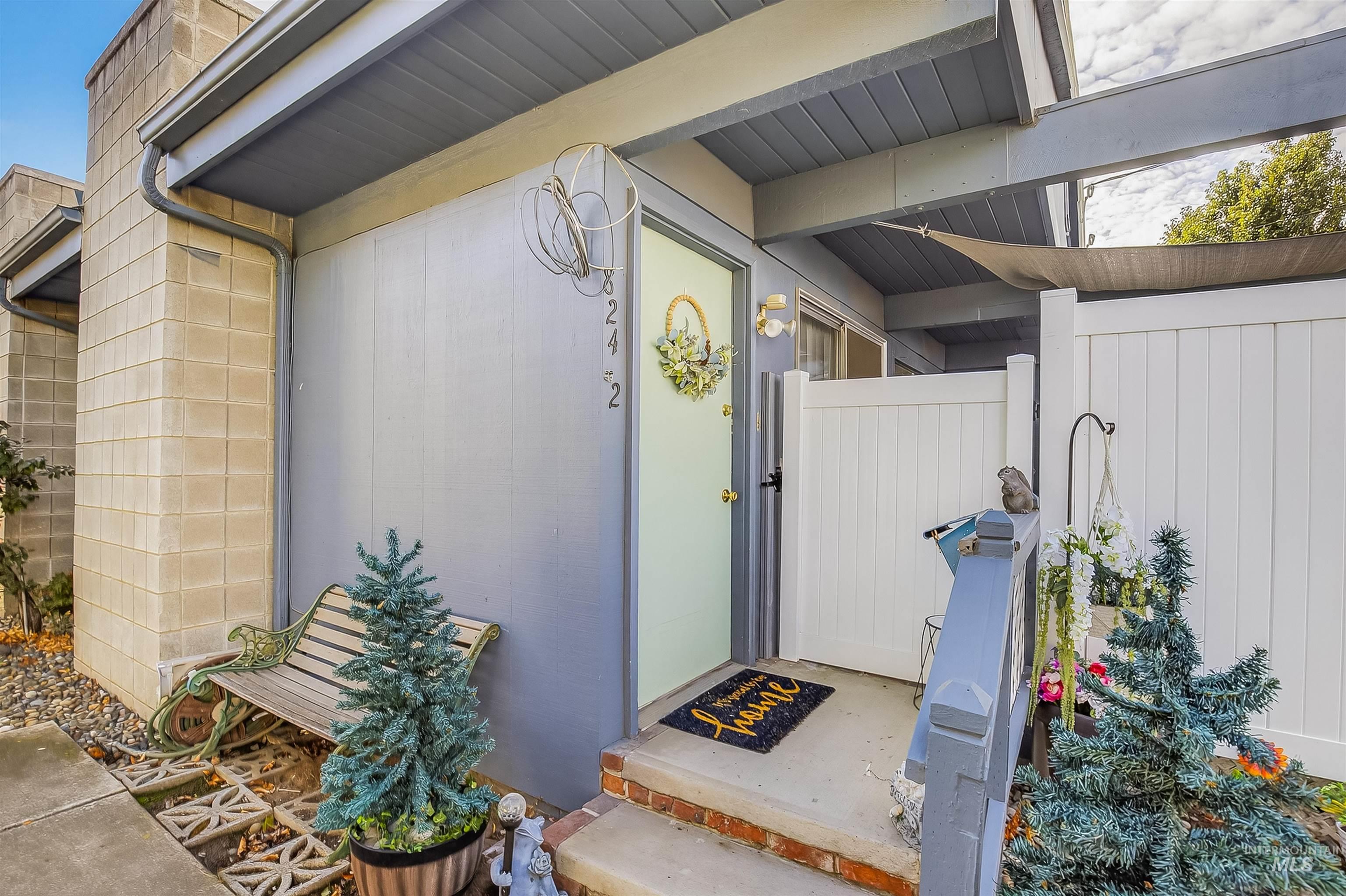 820, 822, 824 2nd St, Clarkston, Washington 99403, 1 Bedroom, 1 Bathroom, Residential Income For Sale, Price $695,000, 98963933