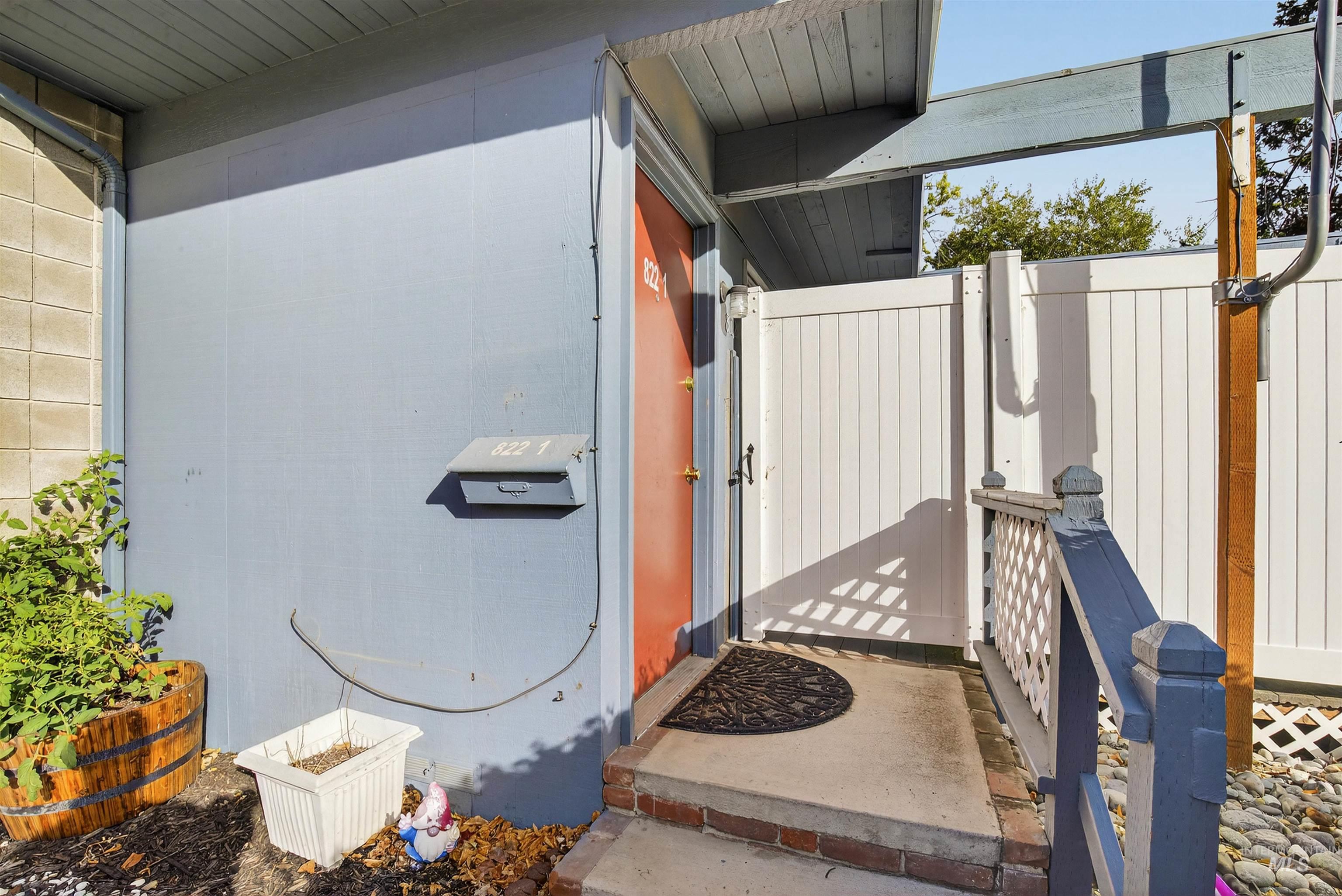 820, 822, 824 2nd St, Clarkston, Washington 99403, 1 Bedroom, 1 Bathroom, Residential Income For Sale, Price $695,000, 98963933