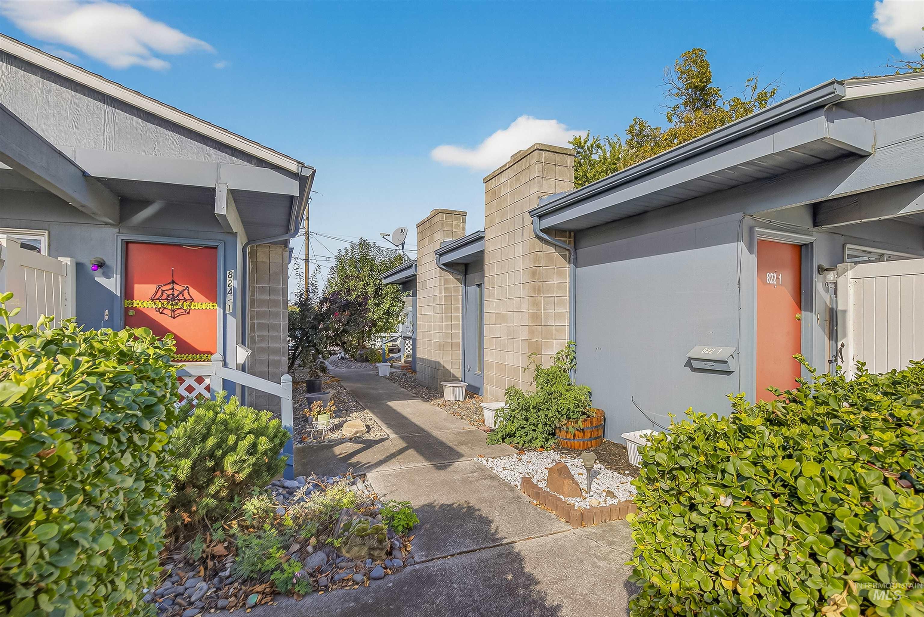820, 822, 824 2nd St, Clarkston, Washington 99403, 1 Bedroom, 1 Bathroom, Residential Income For Sale, Price $695,000, 98963933
