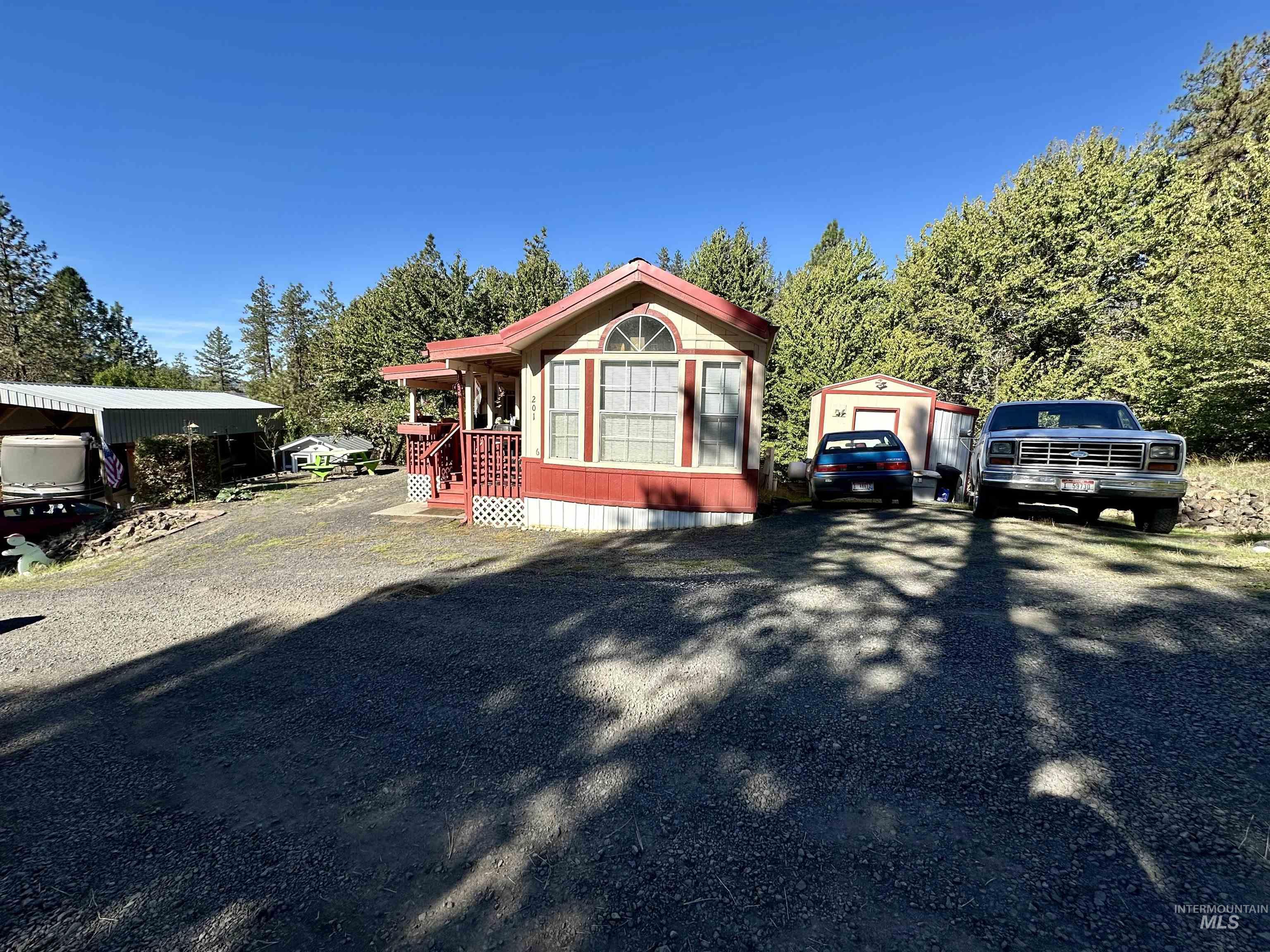 201 Chief Looking Glass Ln, Kamiah, Idaho 83536, 1 Bedroom, 1 Bathroom, Residential For Sale, Price $99,000, 98963975