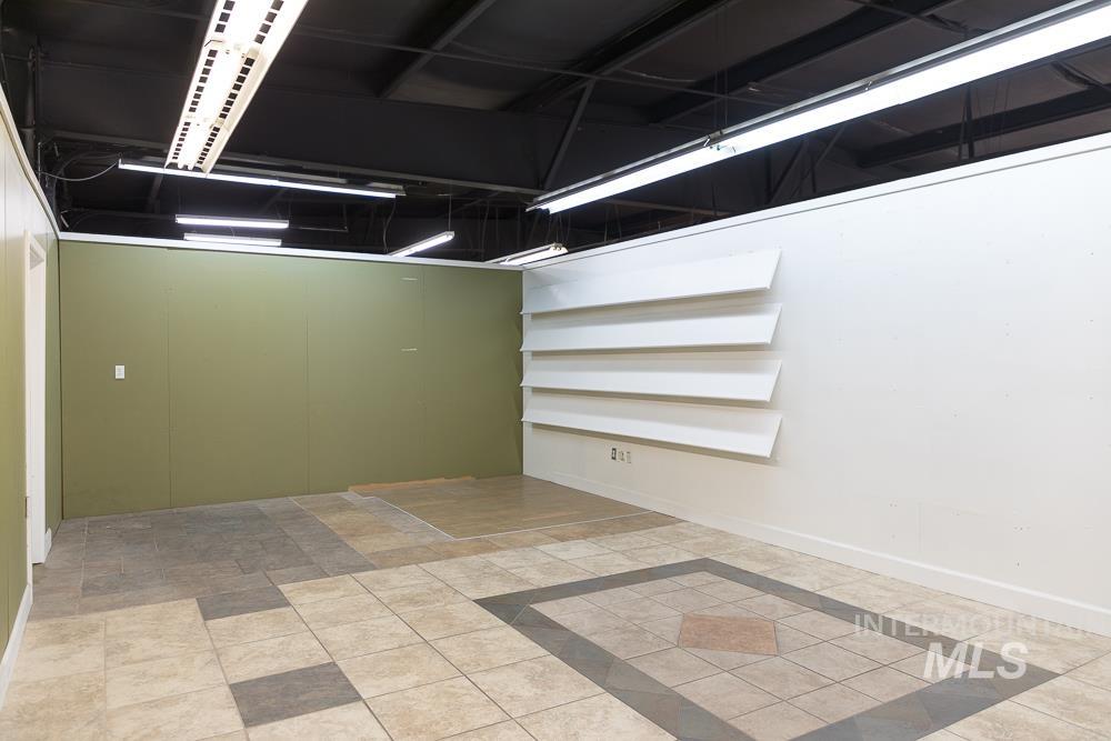 680 SE 13th St, Ontario, Oregon 97914, 4 Rooms, Business/Commercial For Sale, Price $575,000, 98964029