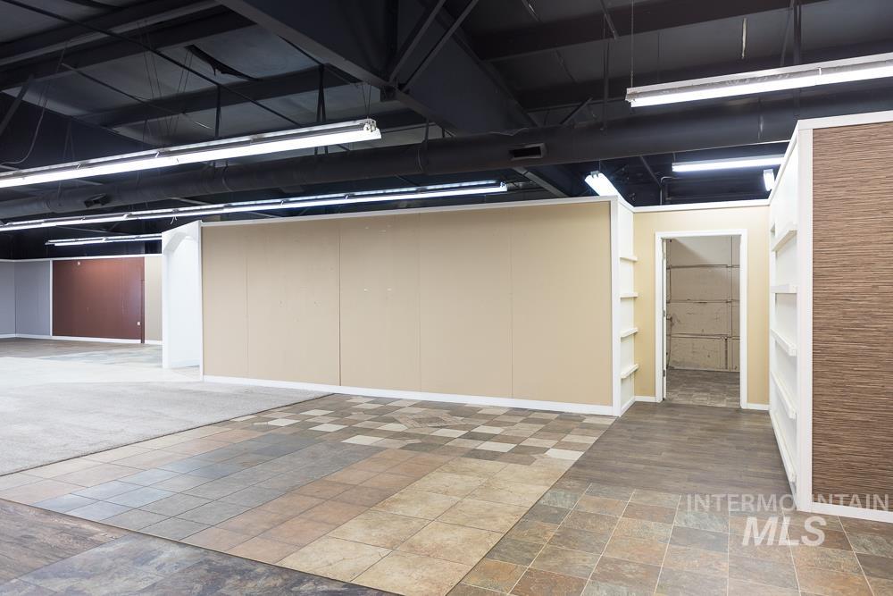 680 SE 13th St, Ontario, Oregon 97914, 4 Rooms, Business/Commercial For Sale, Price $575,000, 98964029