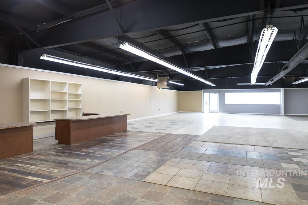 680 SE 13th St, Ontario, Oregon 97914, 4 Rooms, Business/Commercial For Sale, Price $575,000, 98964029