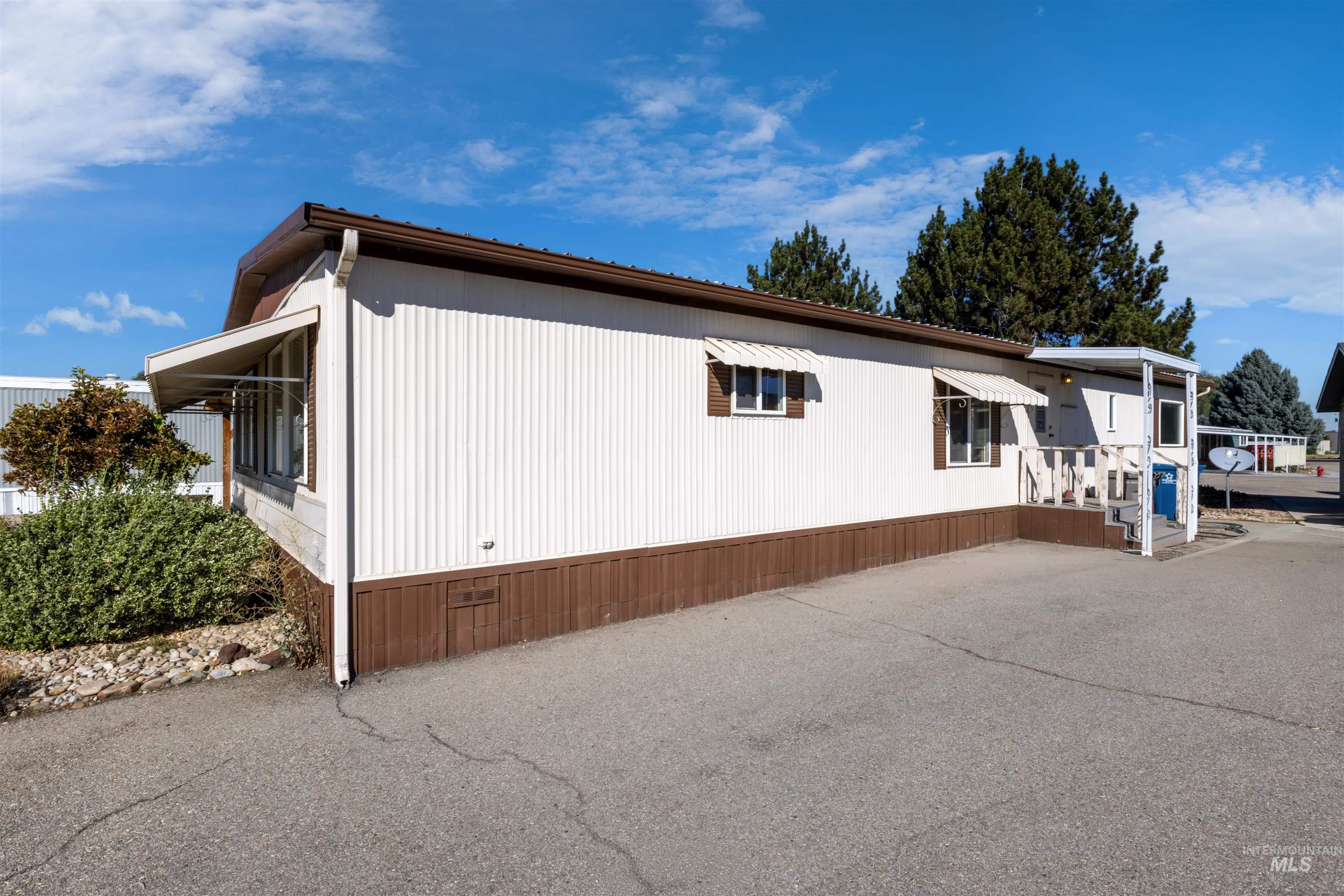 View of property exterior