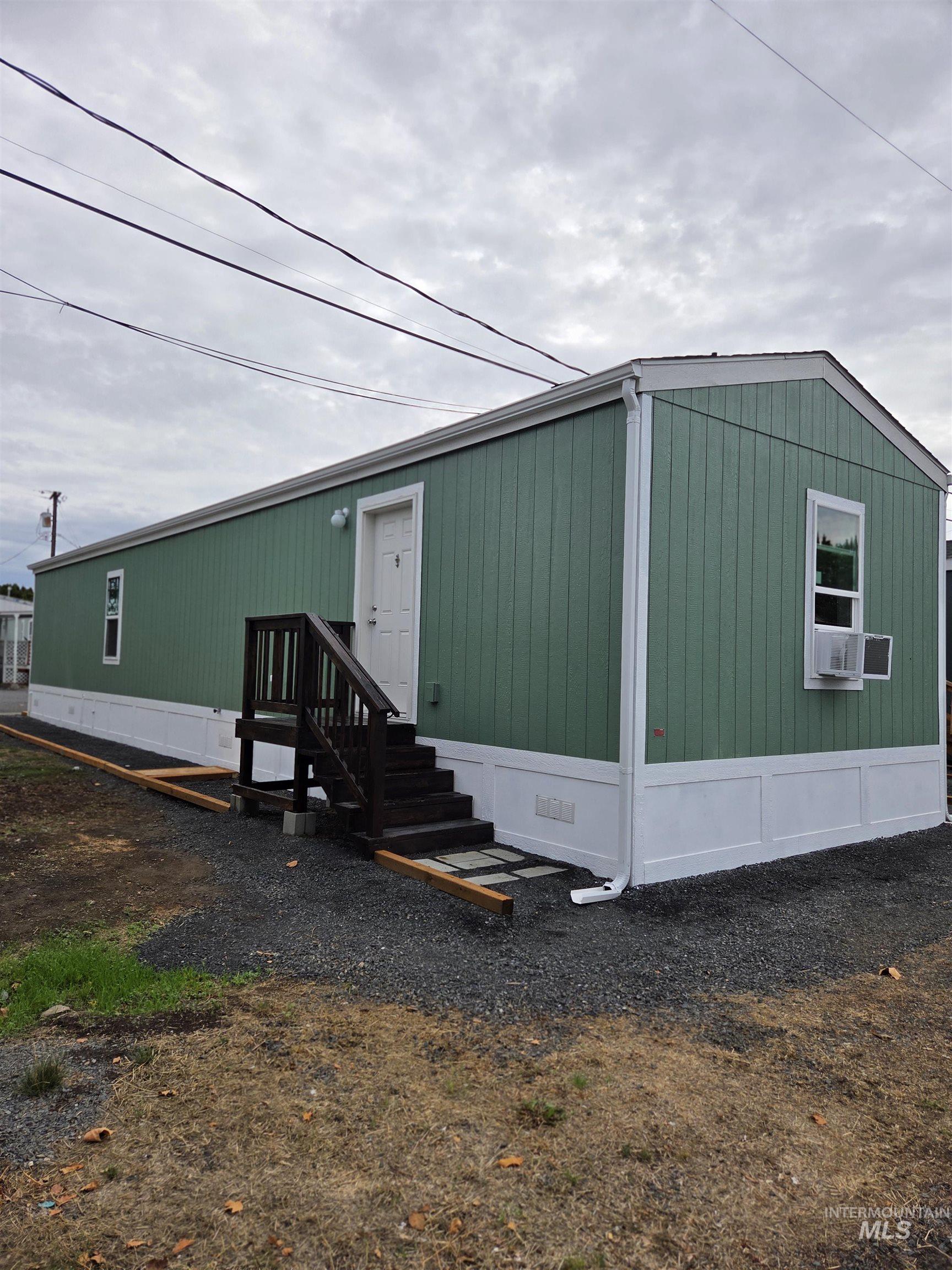 928 Warner Ave, Lewiston, Idaho 83501, 3 Bedrooms, 2 Bathrooms, Residential For Sale, Price $109,900, 98964128