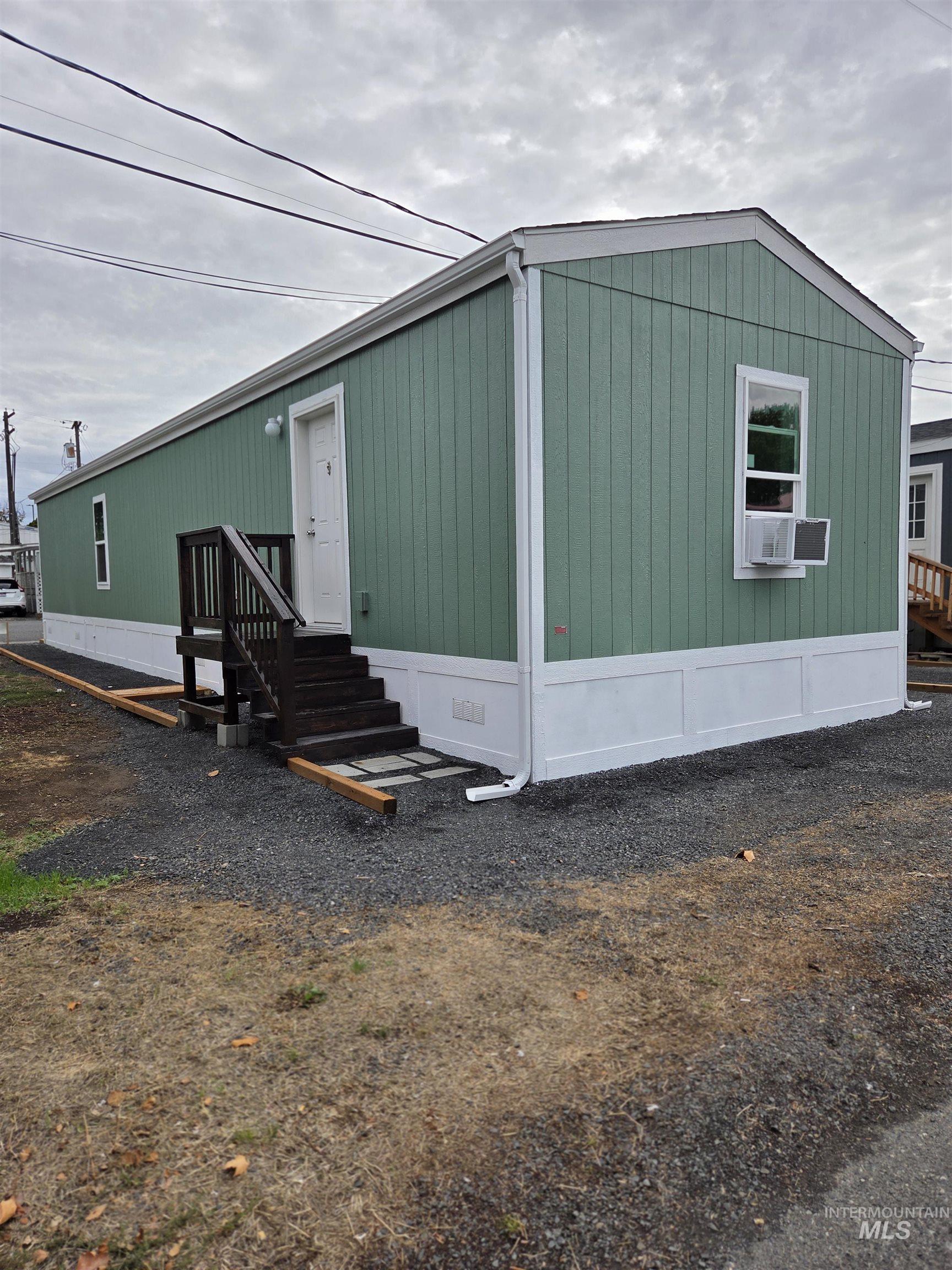 928 Warner Ave, Lewiston, Idaho 83501, 3 Bedrooms, 2 Bathrooms, Residential For Sale, Price $109,900, 98964128