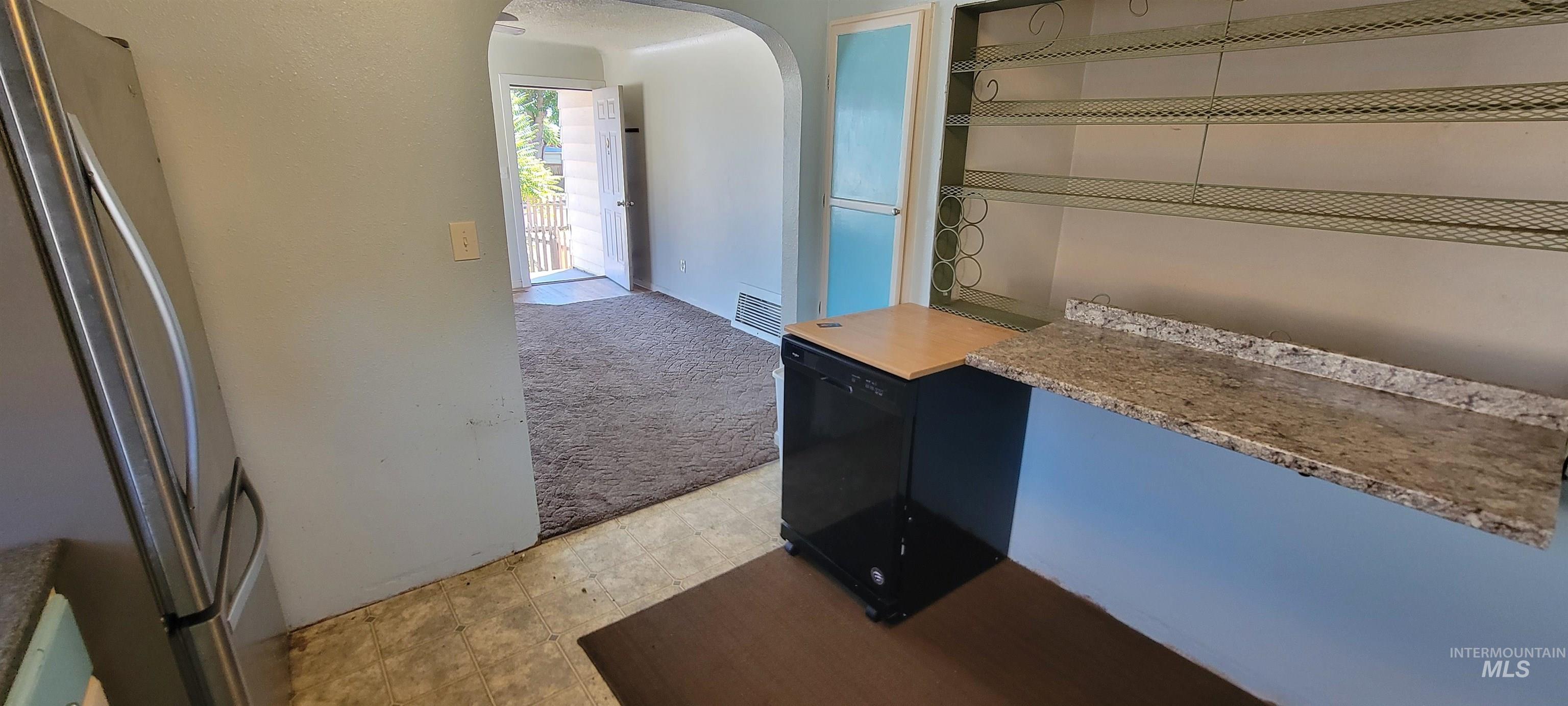 524 8th st, Clarkston, Washington 99403, 4 Bedrooms, 2 Bathrooms, Residential For Sale, Price $215,000, 98964137