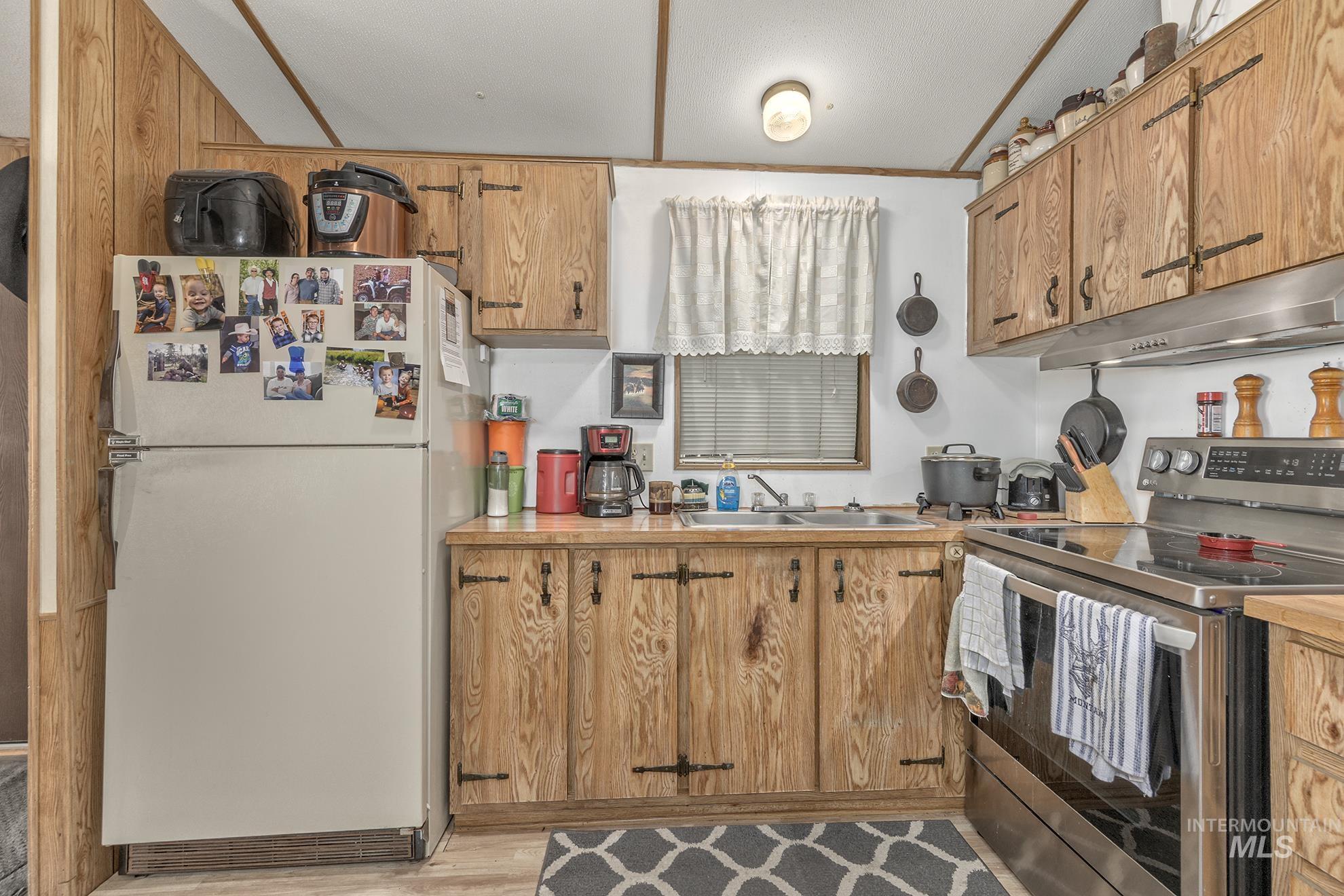 3100 Alden Rd #20, Fruitland, Idaho 83661, 2 Bedrooms, 1 Bathroom, Residential For Sale, Price $89,000, 98964195