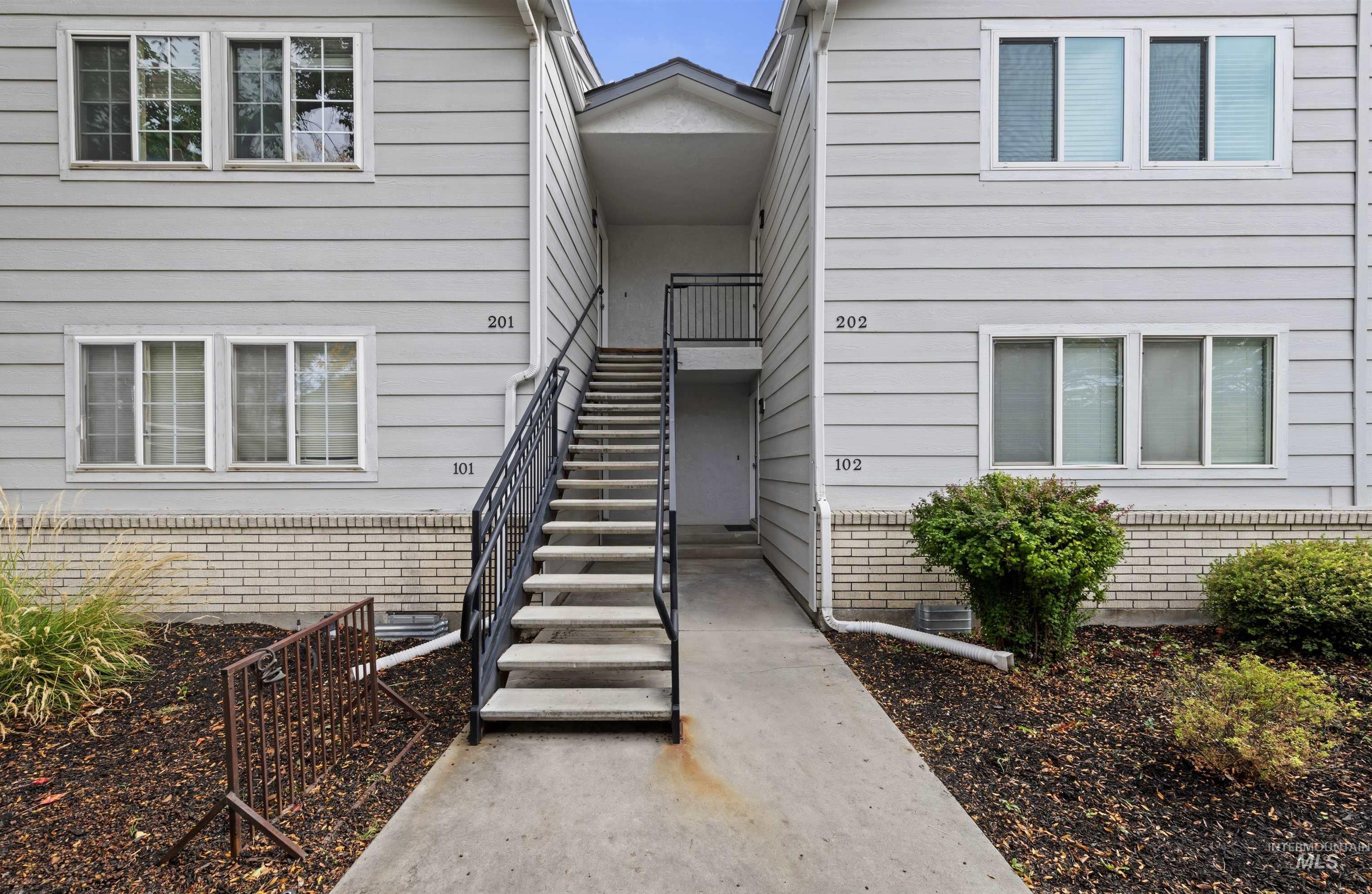 3742 W Rose Hill St, Boise, Idaho 83705, 2 Bedrooms, 1 Bathroom, Residential Income For Sale, Price $925,000, 98964196