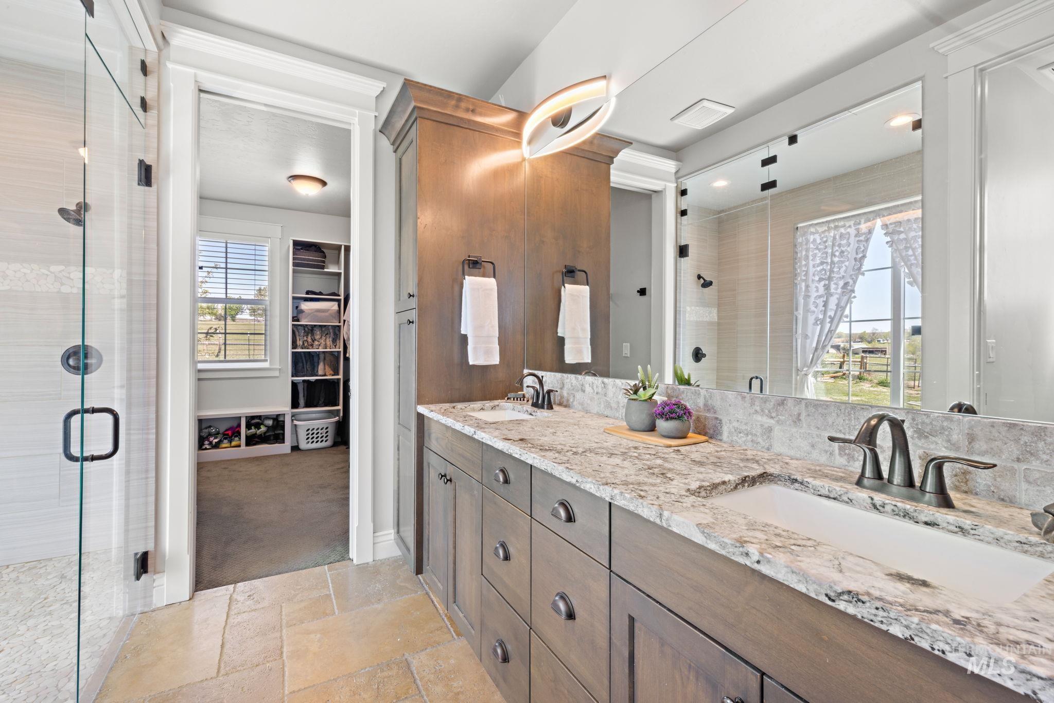 17293 Goodson Road, Caldwell, Idaho 83607, 4 Bedrooms, 3.5 Bathrooms, Residential For Sale, Price $1,600,000, 98964315
