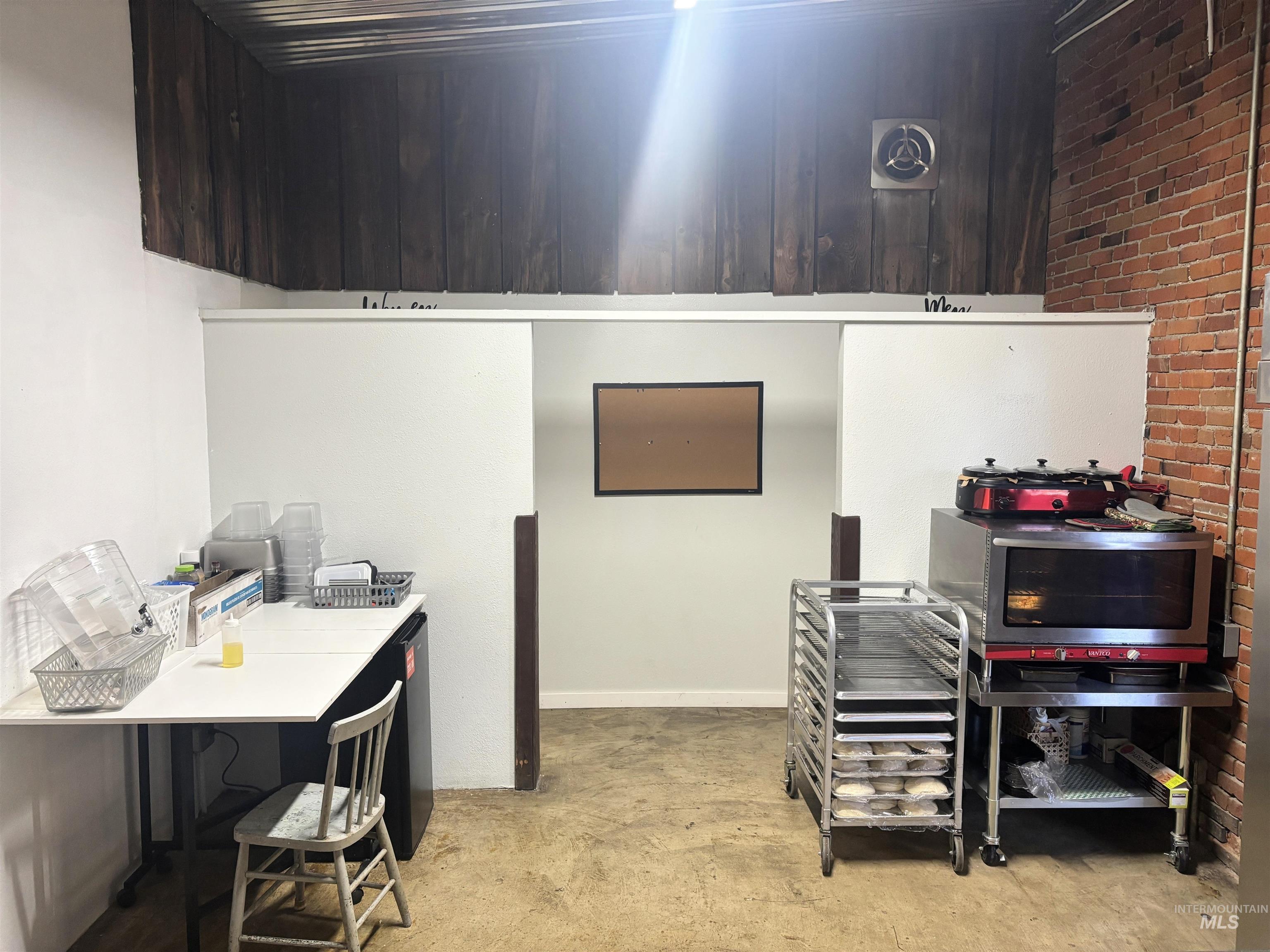301 Main Street, Juliaetta, Idaho 83535, Business/Commercial For Sale, Price $175,000, 98964346