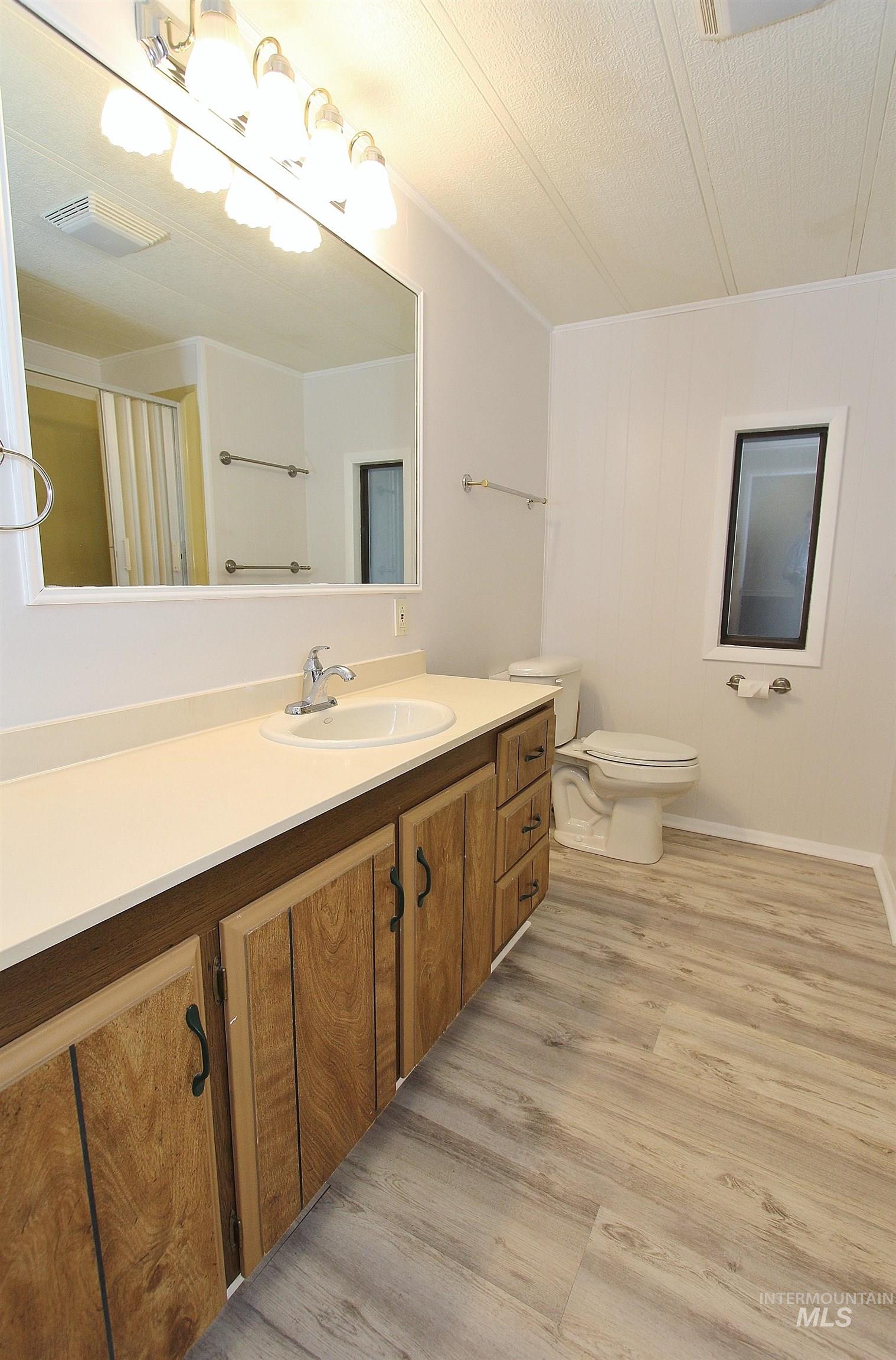 5651 Sudley Lane, Garden City, Idaho 83714, 3 Bedrooms, 2 Bathrooms, Residential For Sale, Price $199,999, 98964407