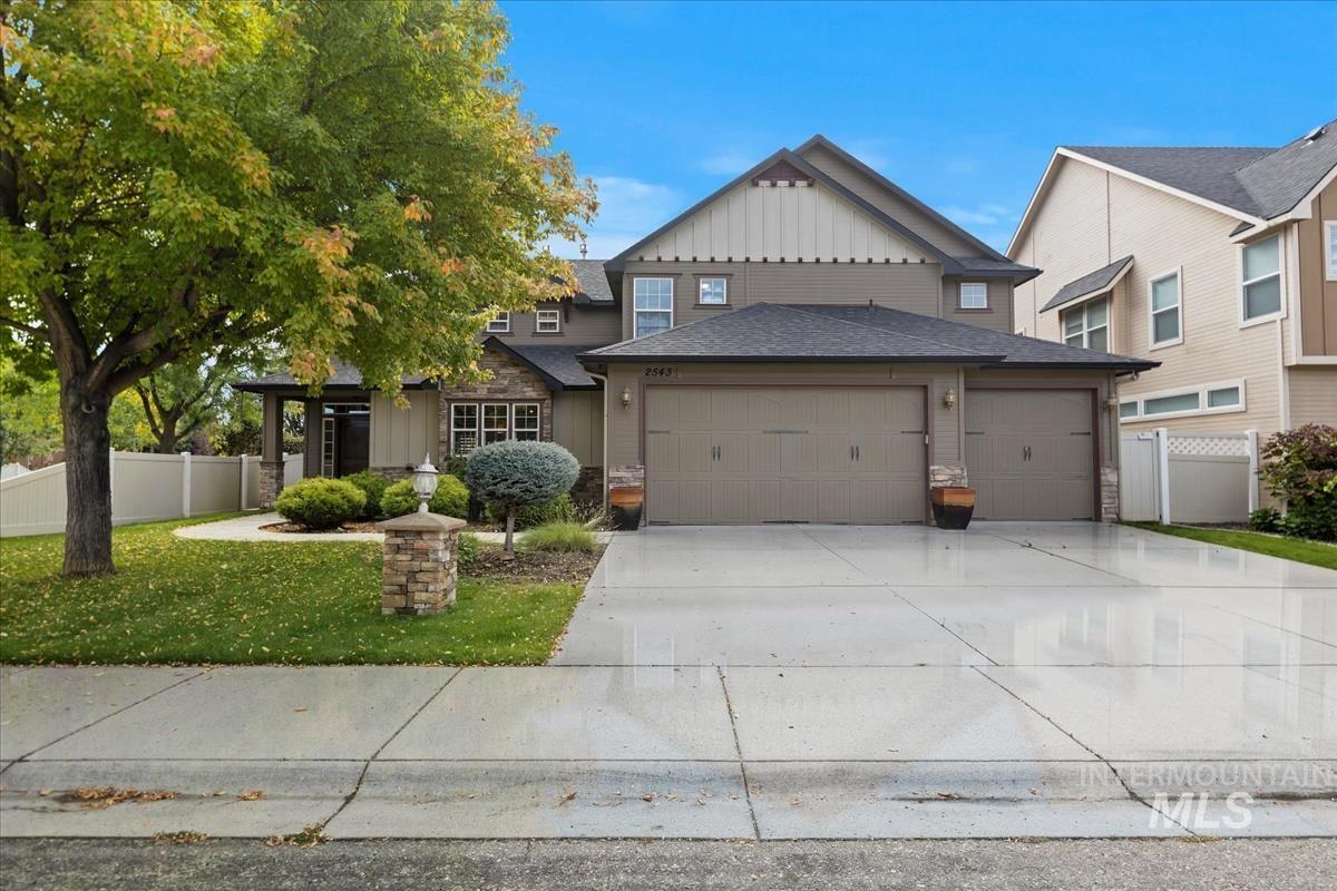 2543 W Divide Creek, Meridian, Idaho 83646, 5 Bedrooms, 3.5 Bathrooms, Residential For Sale, Price $784,000,MLS 98964419