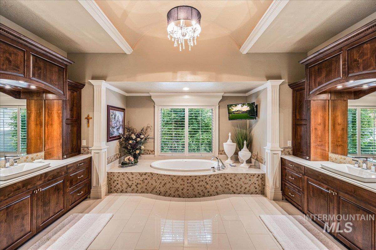 17500 Stiehl Creek Dr, Nampa, Idaho 83687, 4 Bedrooms, 4.5 Bathrooms, Residential For Sale, Price $2,300,000, 98964437
