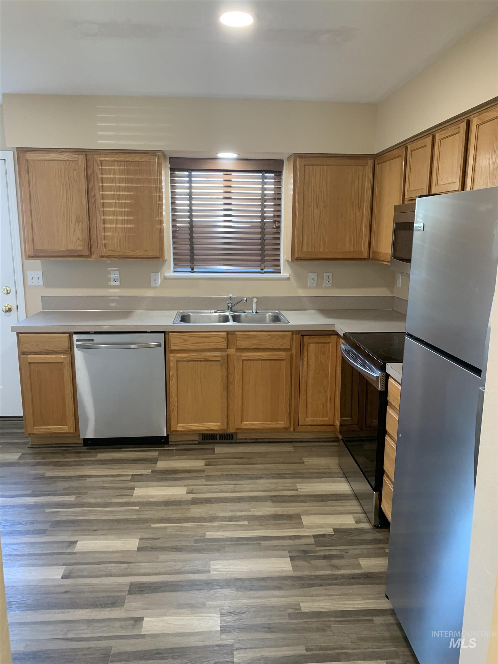 1020/1040 N 2nd St, Payette, Idaho 83661, 2 Bedrooms, 1 Bathroom, Residential Income For Sale, Price $399,000, 98964472