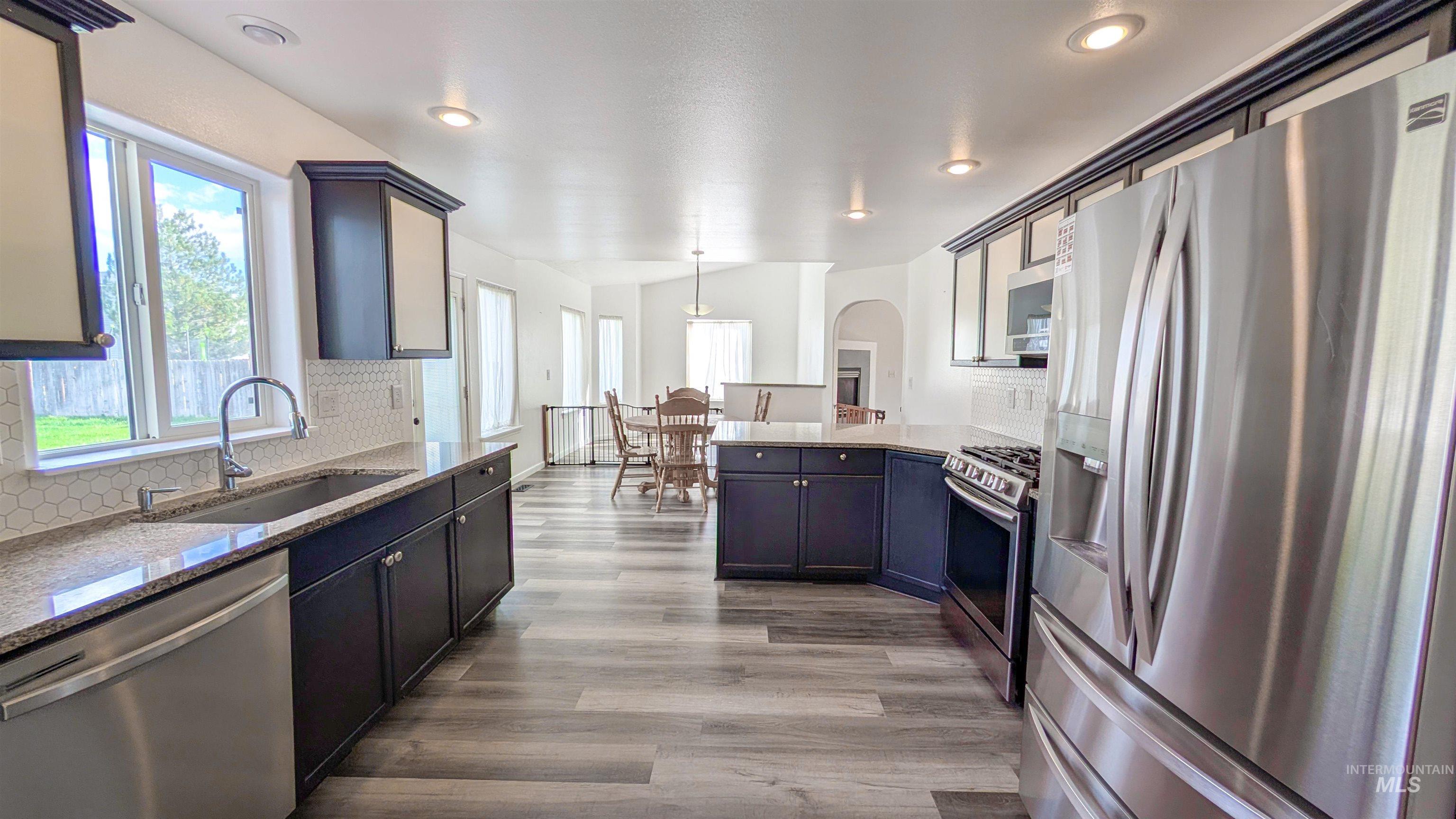420 NW Heron, Mountain Home, Idaho 83647, 3 Bedrooms, 3.5 Bathrooms, Residential For Sale, Price $367,900, 98964532