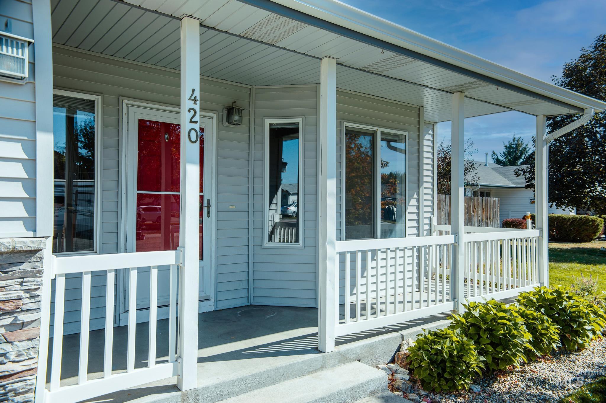 420 NW Heron, Mountain Home, Idaho 83647, 3 Bedrooms, 3.5 Bathrooms, Residential For Sale, Price $367,900, 98964532