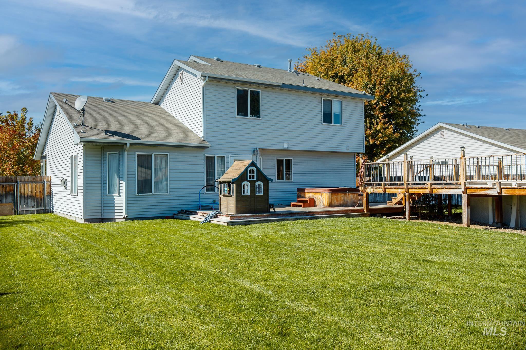 420 NW Heron, Mountain Home, Idaho 83647, 3 Bedrooms, 3.5 Bathrooms, Residential For Sale, Price $367,900, 98964532