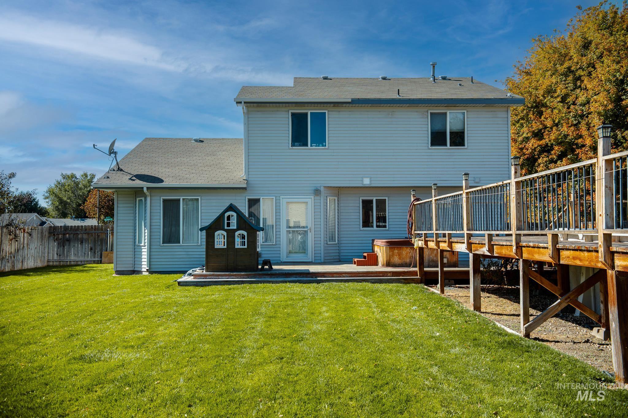 420 NW Heron, Mountain Home, Idaho 83647, 3 Bedrooms, 3.5 Bathrooms, Residential For Sale, Price $367,900, 98964532