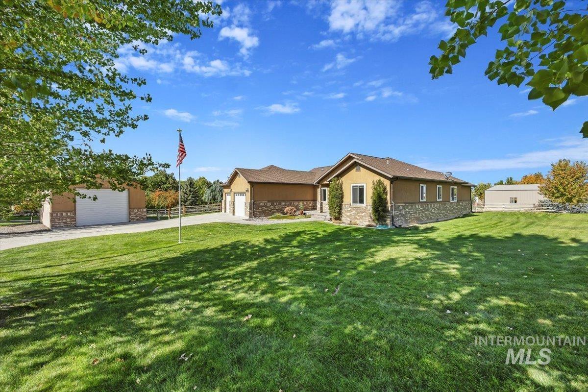 4477 Silver Lakes Ct, Buhl, Idaho 83316, 3 Bedrooms, 2.5 Bathrooms, Residential For Sale, Price $665,000, 98964573