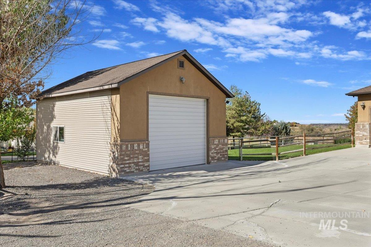 4477 Silver Lakes Ct, Buhl, Idaho 83316, 3 Bedrooms, 2.5 Bathrooms, Residential For Sale, Price $665,000, 98964573