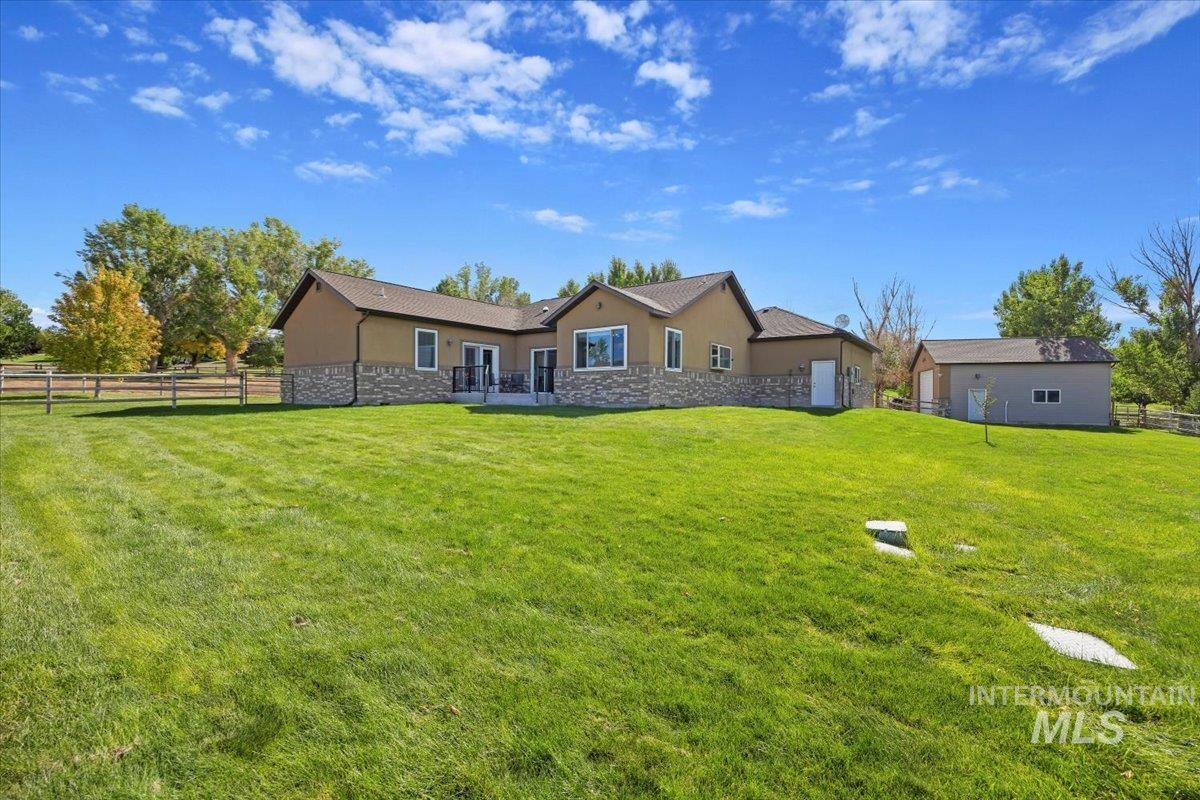 4477 Silver Lakes Ct, Buhl, Idaho 83316, 3 Bedrooms, 2.5 Bathrooms, Residential For Sale, Price $665,000, 98964573